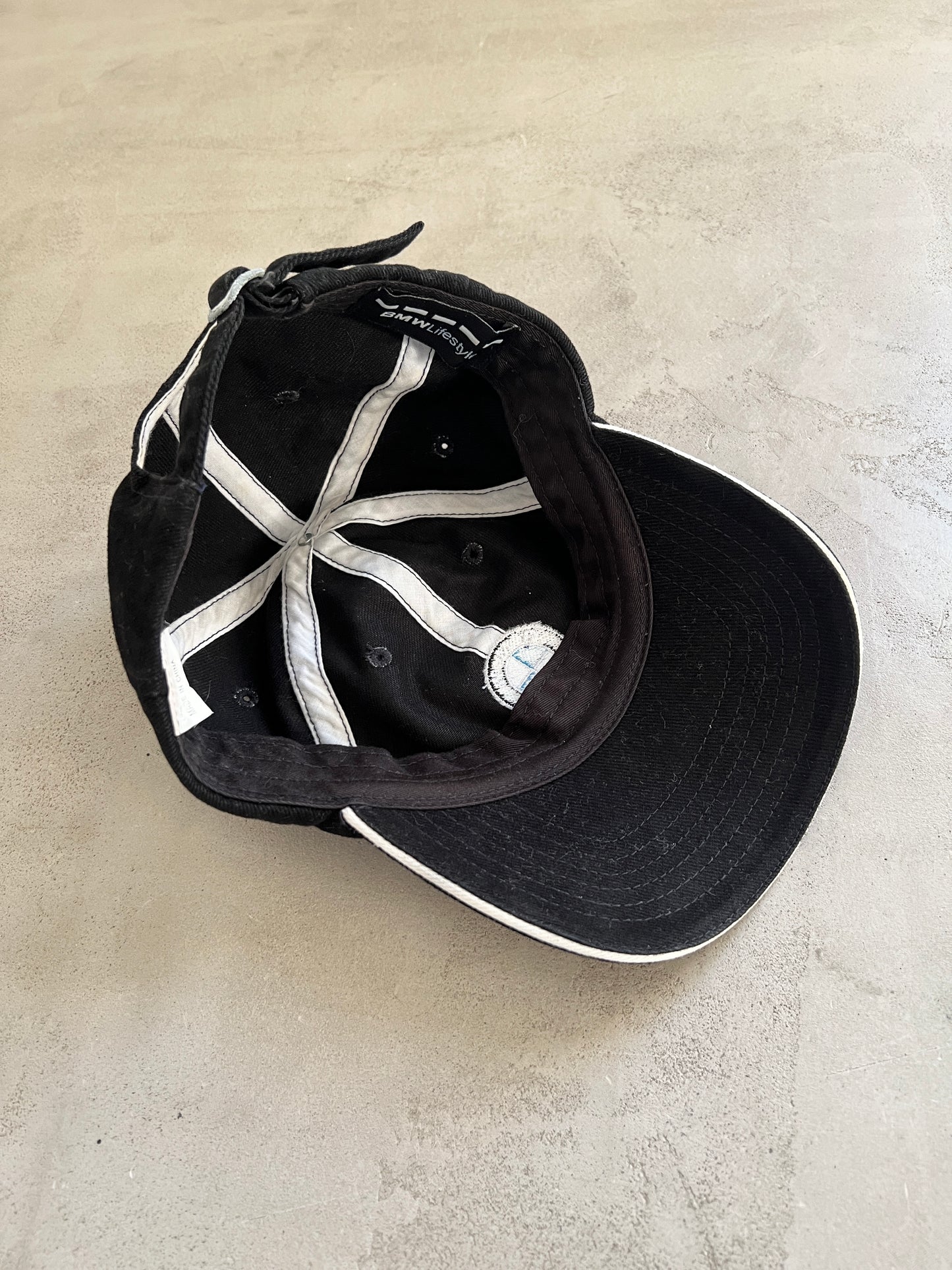 BLACK BMW CAP - 2000S