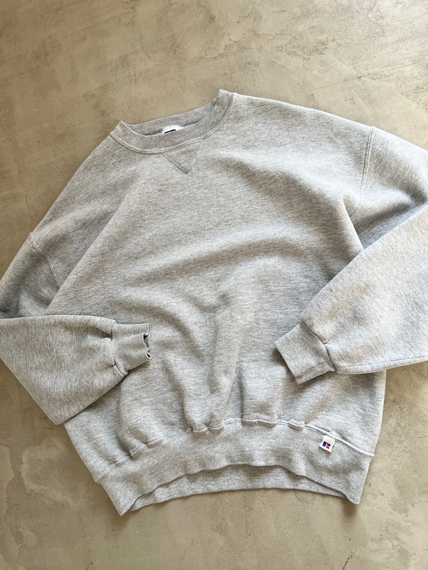 GREY RUSSELL SWEATER - 1990S - M