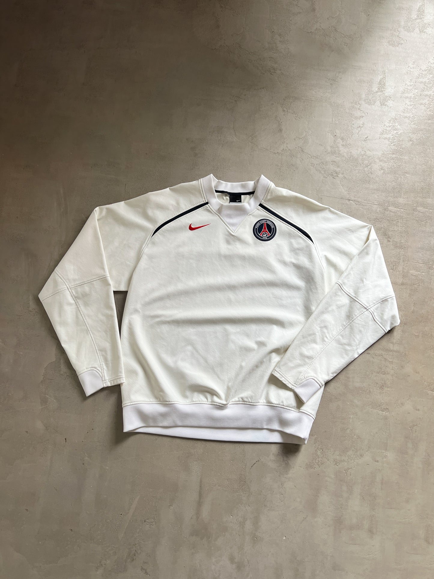 WHITE PSG NIKE SWEATER - 2000S - L