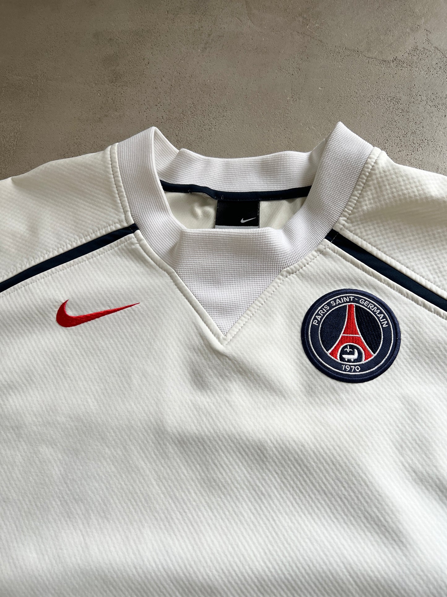 WHITE PSG NIKE SWEATER - 2000S - L