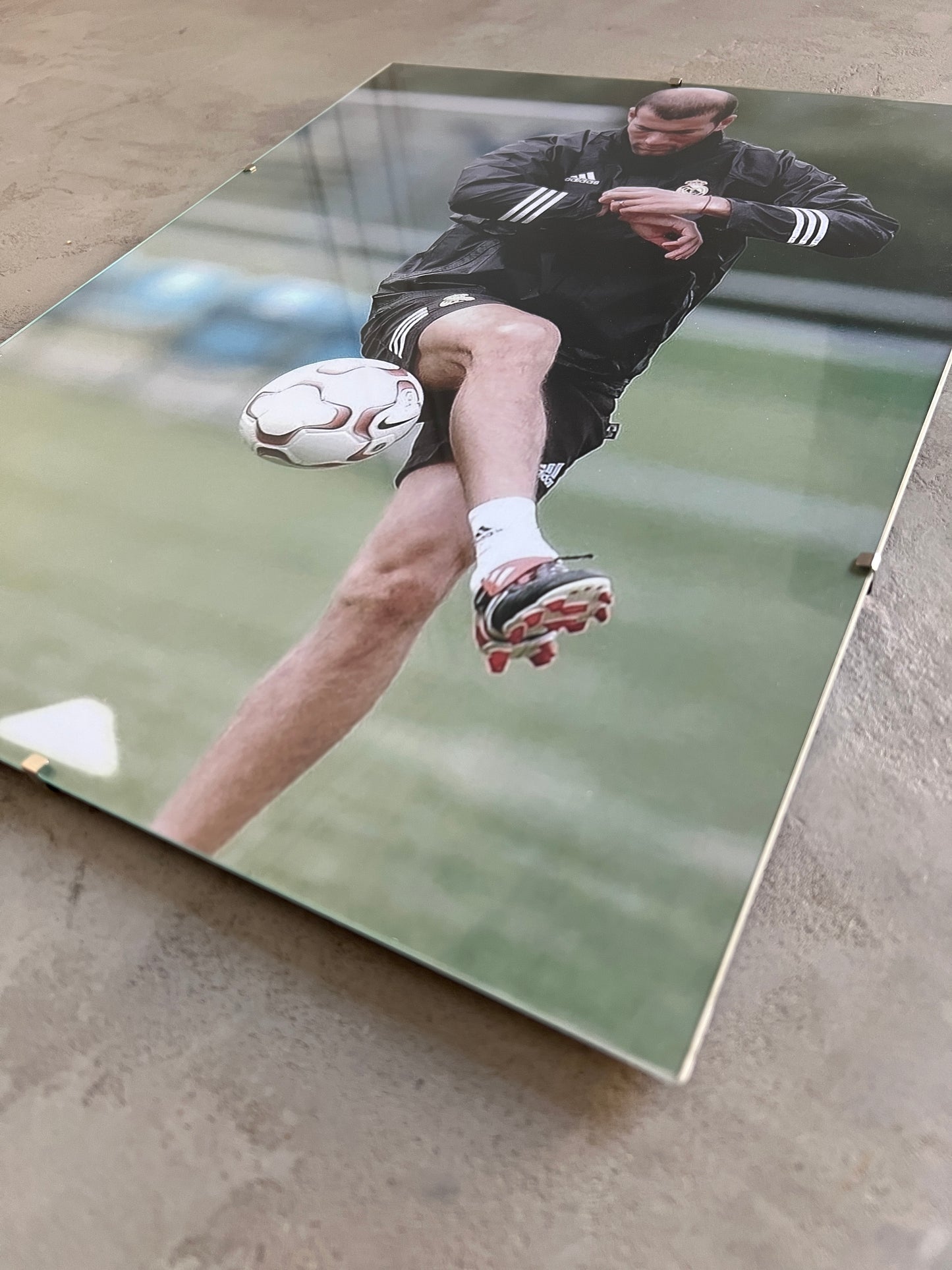 ZIDANE "ZIZOU" GLASS PRINT