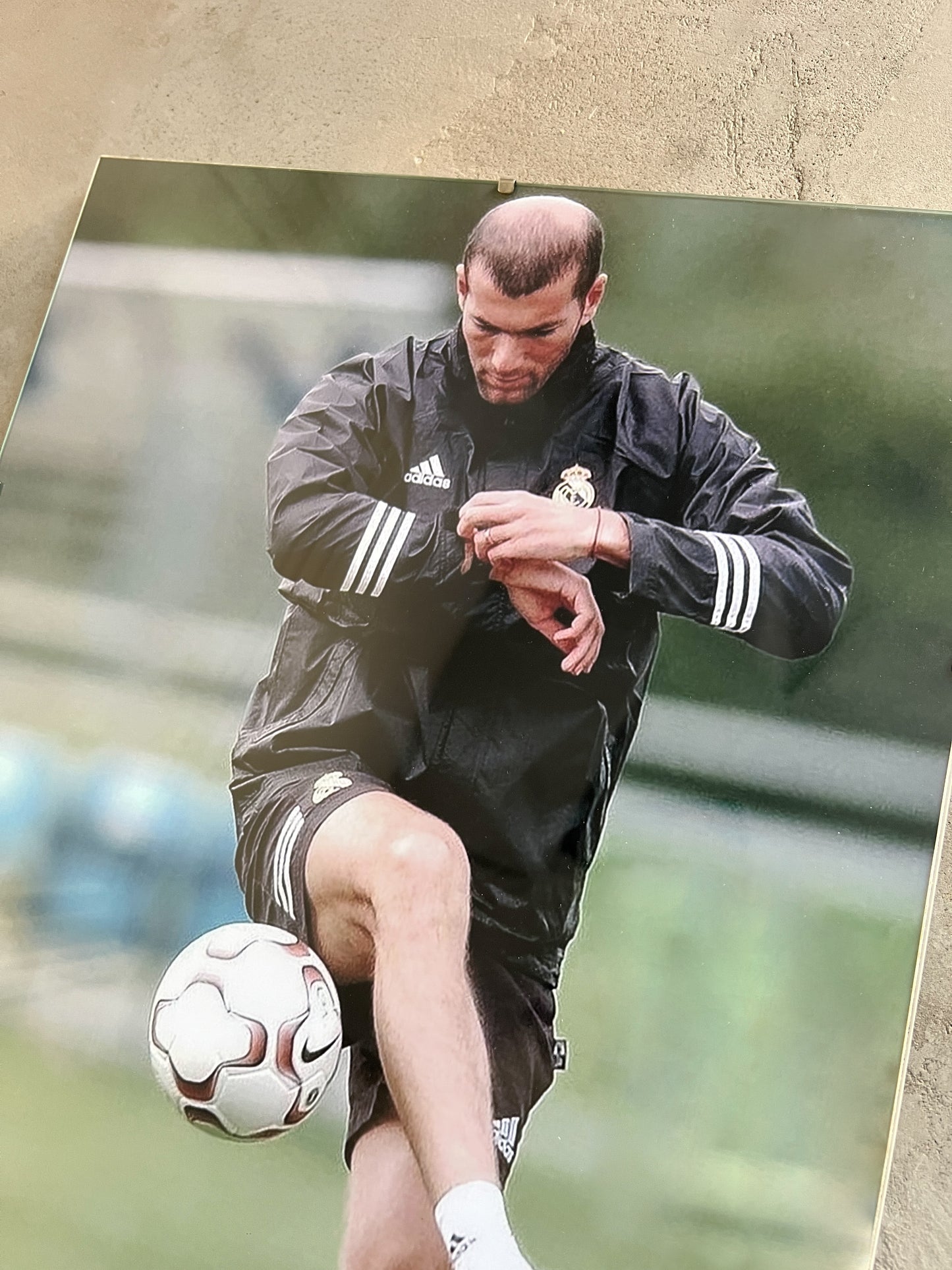 ZIDANE "ZIZOU" GLASS PRINT