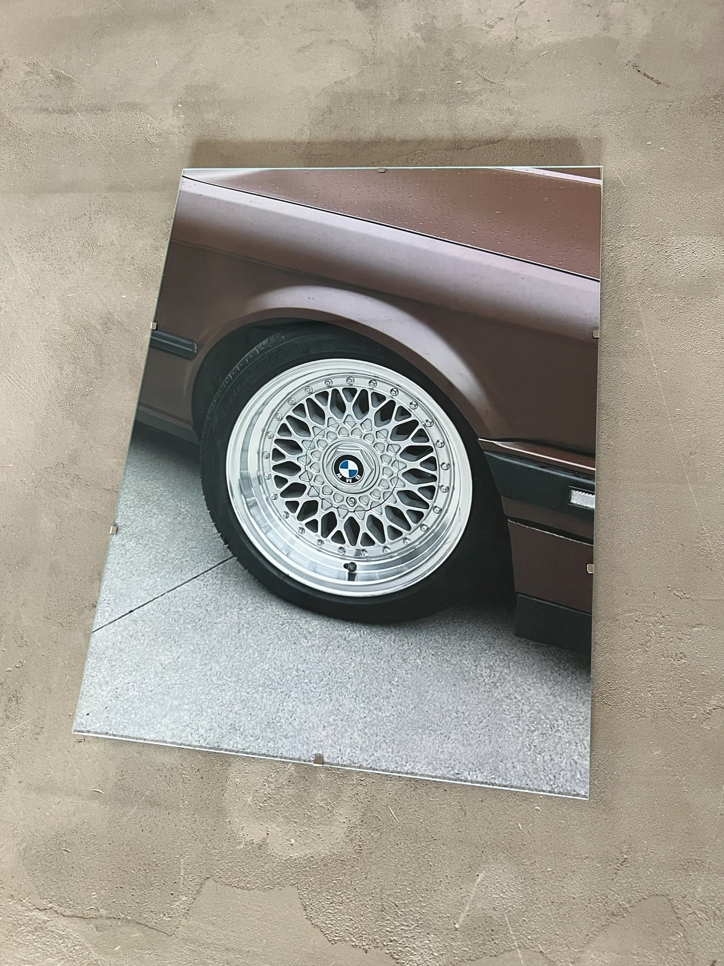 MOCHA BMW E30 RIMS GLASS PRINT