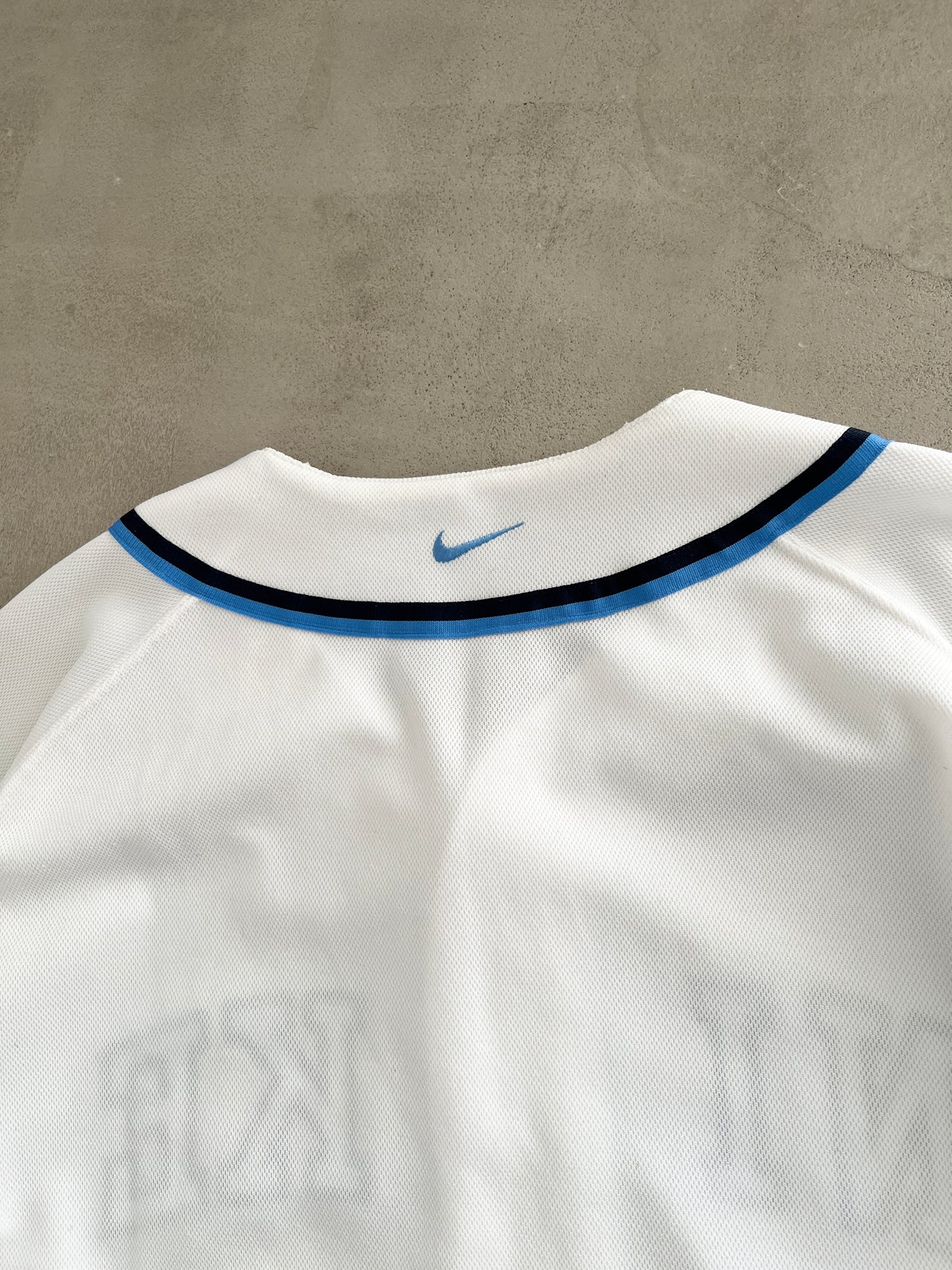 WHITE/BABY BLUE NIKE BASEBALL JERSEY - 2000S - M/L