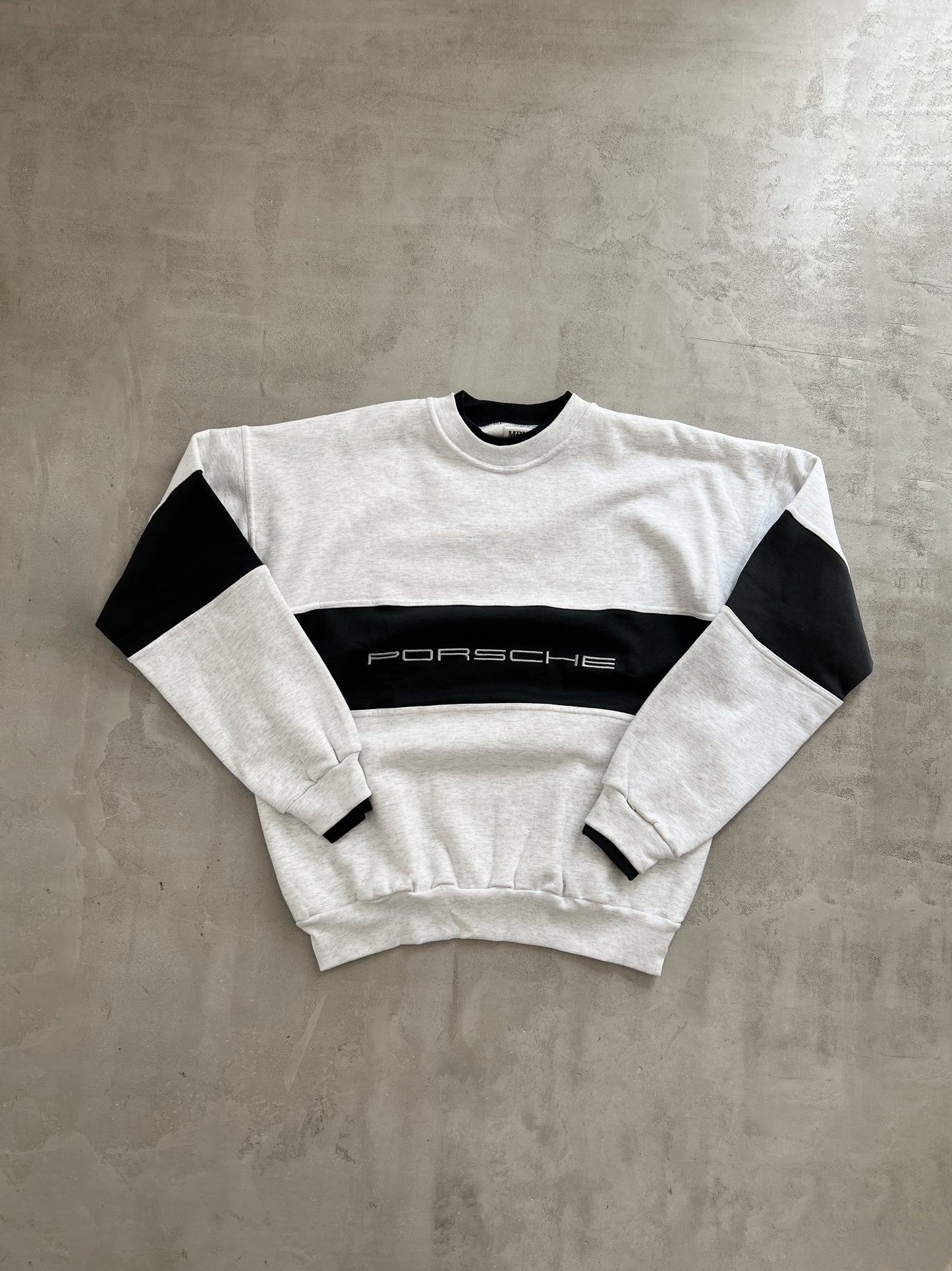 GREY/BLACK PORSCHE SWEATER - 1990S - L/XL