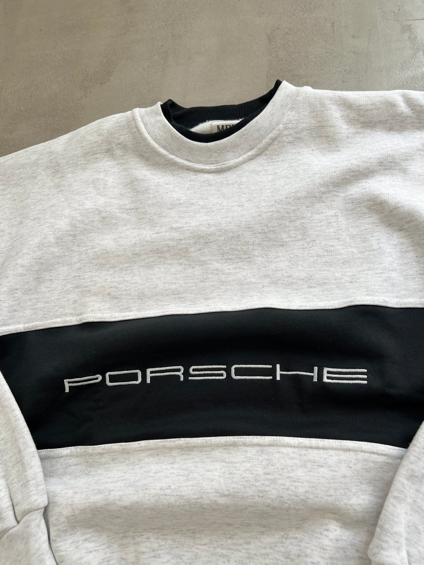 GREY/BLACK PORSCHE SWEATER - 1990S - L/XL
