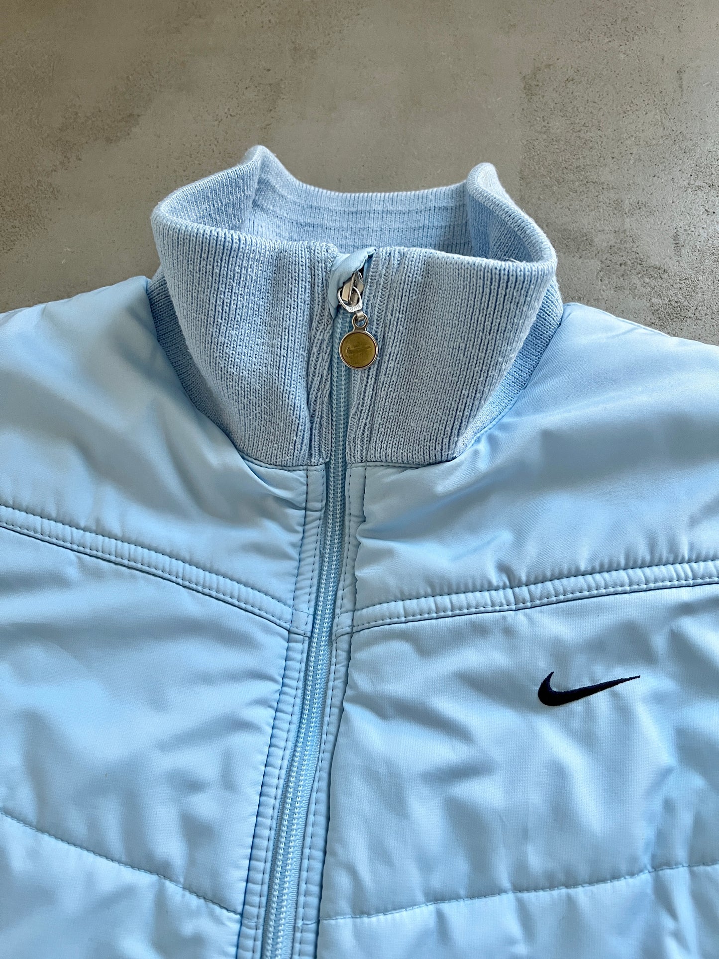 BABY BLUE NIKE PUFFER VEST - 2000S - WOMENS S