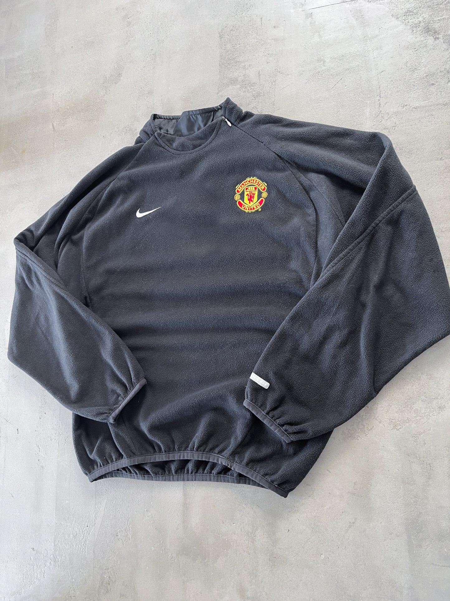 BLACK MANCHESTER UNITED NIKE FLEECE - 2000S - M