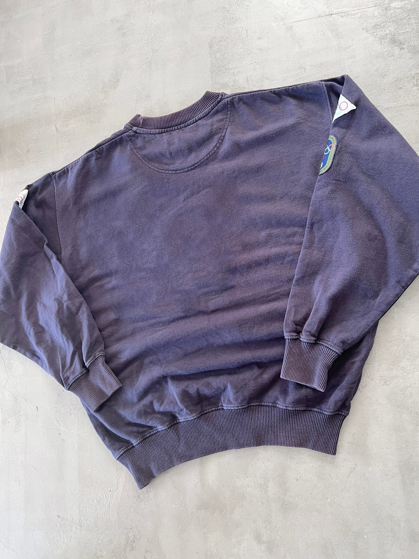 FADED NAVY/PURPLE OLYMPIC GAMES SWEATER - 1990S - L/XL