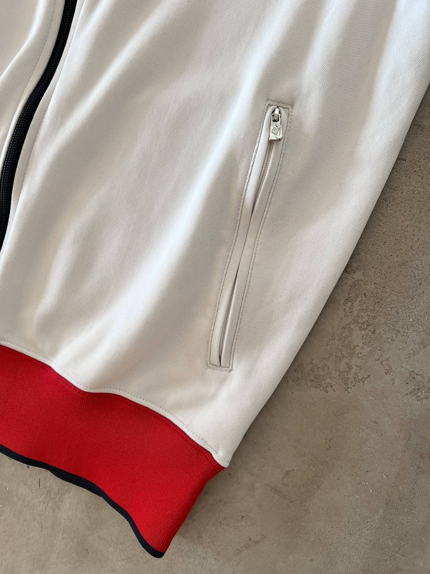 WHITE/RED USA NIKE SOCCER TRACK JACKET - M