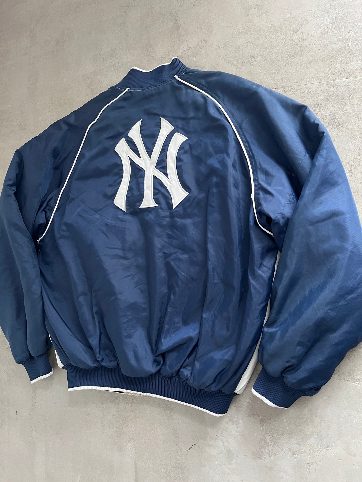 CREME/NAVY YANKEES NIKE COLLEGE JACKET - 1990S - L
