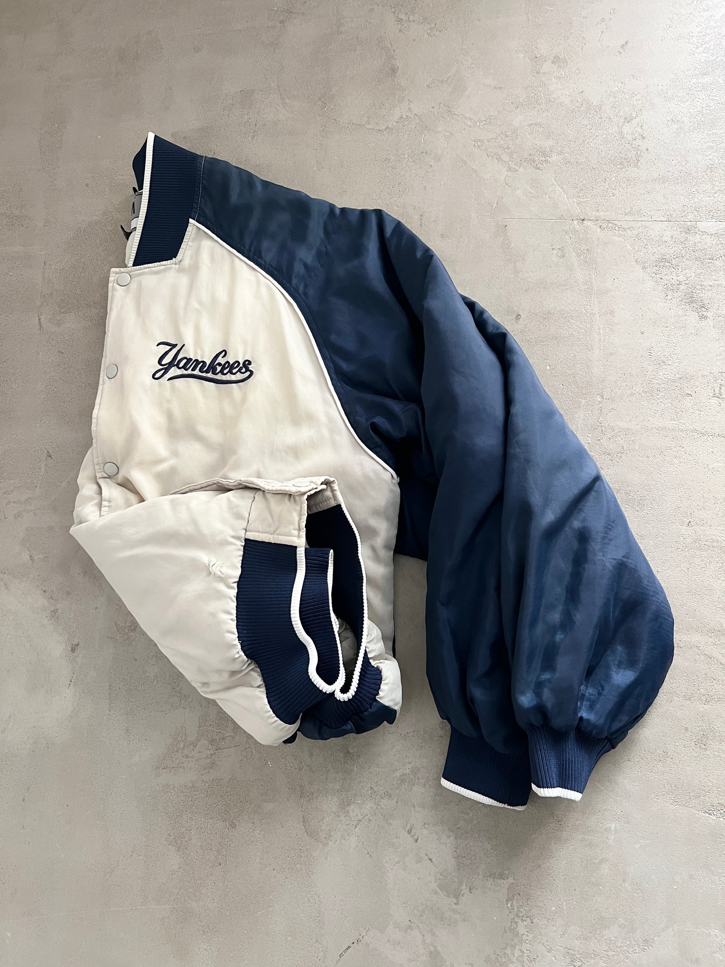 CREME/NAVY YANKEES NIKE COLLEGE JACKET - 1990S - L