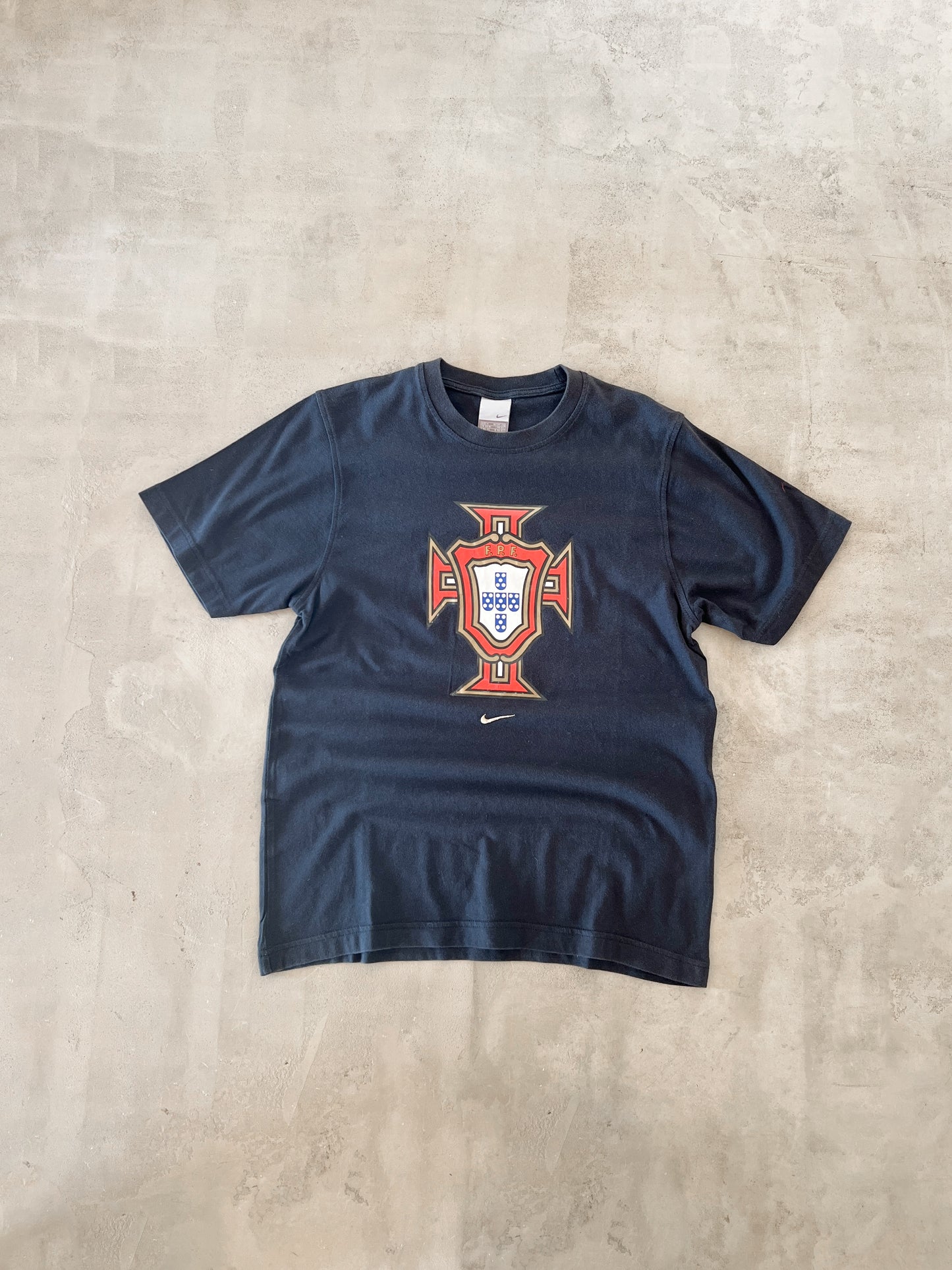 BLACK PORTUGAL NIKE TEE - 2000S - XS