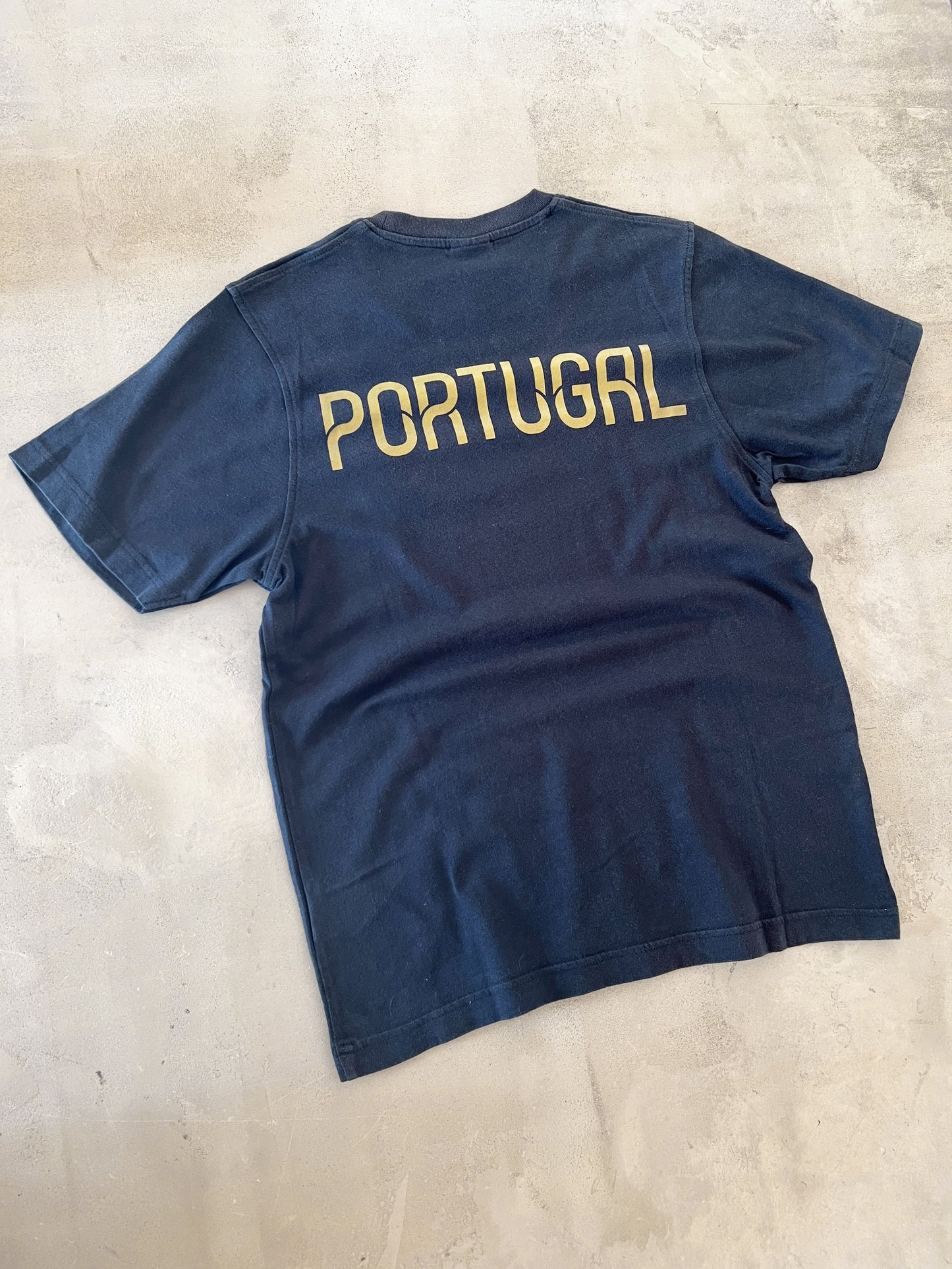 BLACK PORTUGAL NIKE TEE - 2000S - XS