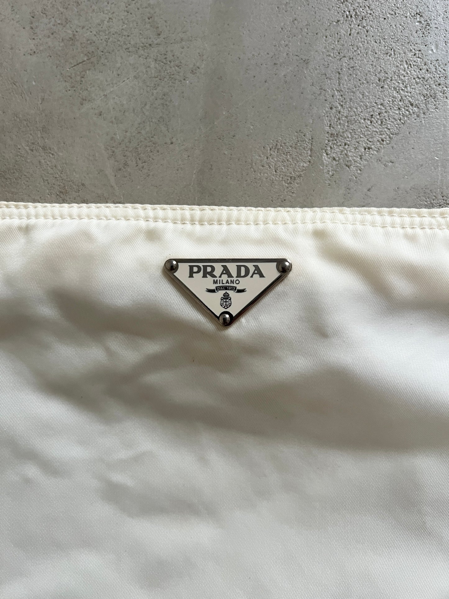 CREME PRADA BAG - 2000S