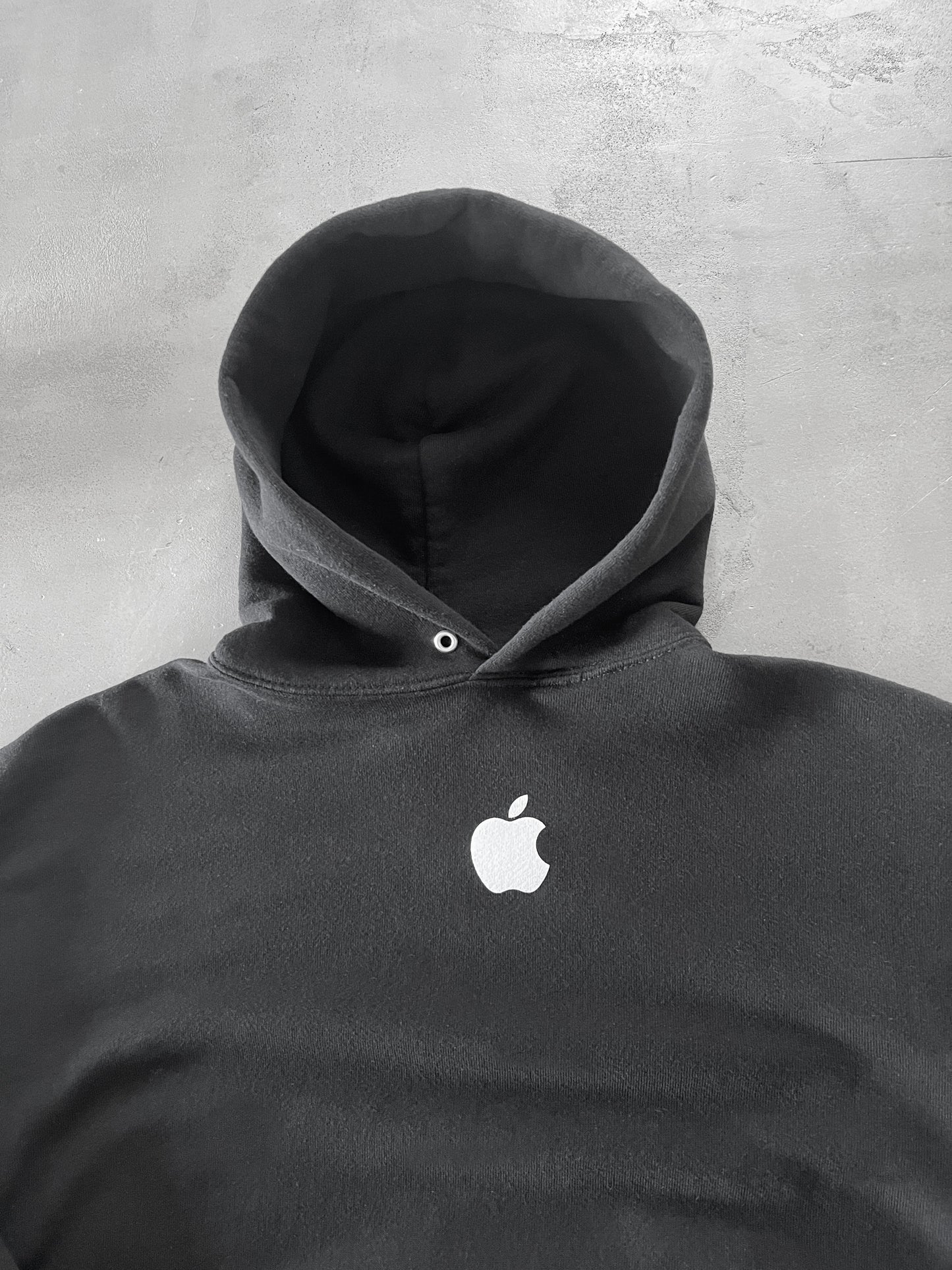 BLACK APPLE HOODIE - 1990S - L/M