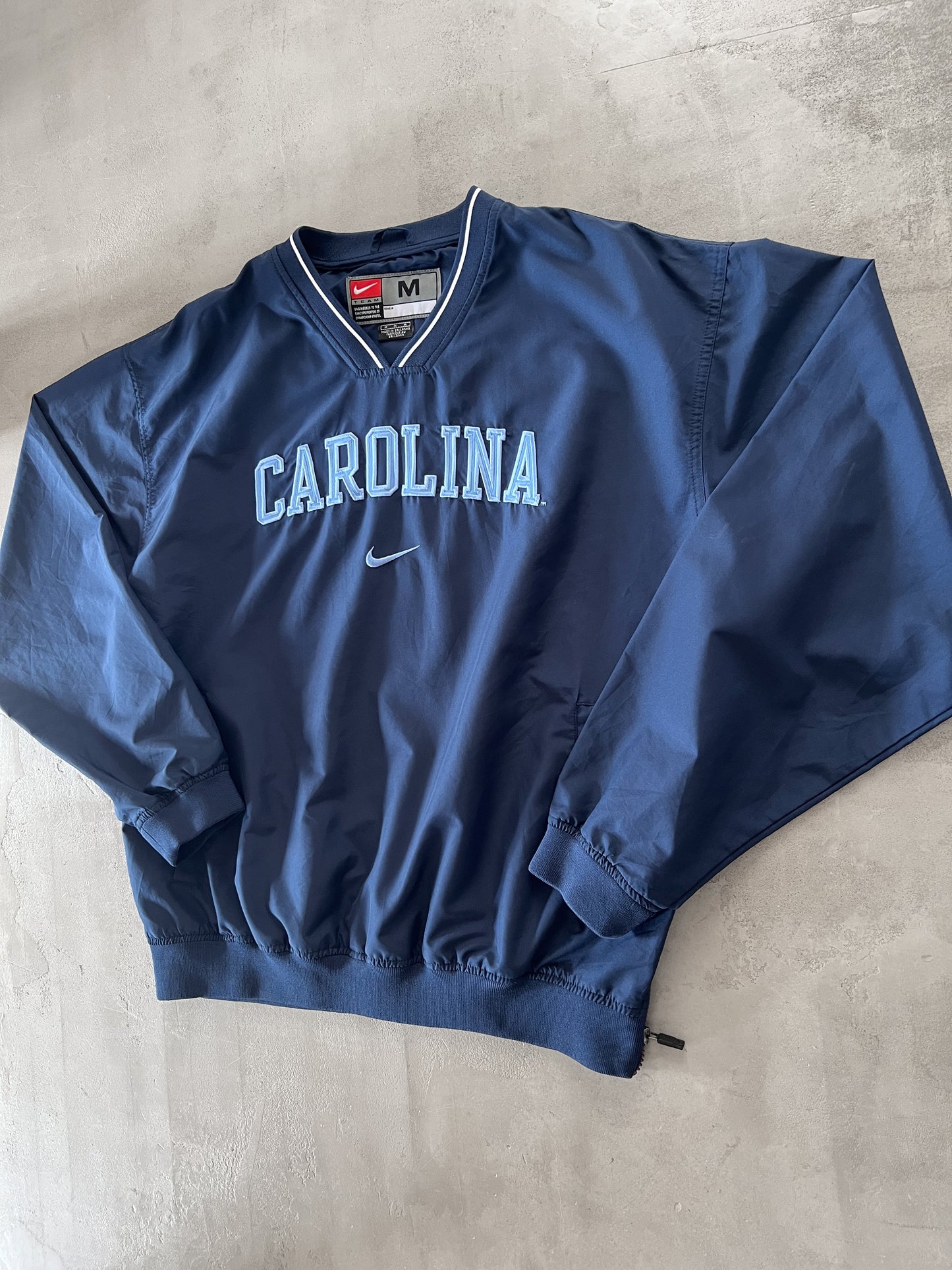 NAVY/BABY BLUE UNC NIKE LONGSLEEVE - 1990S - M/L