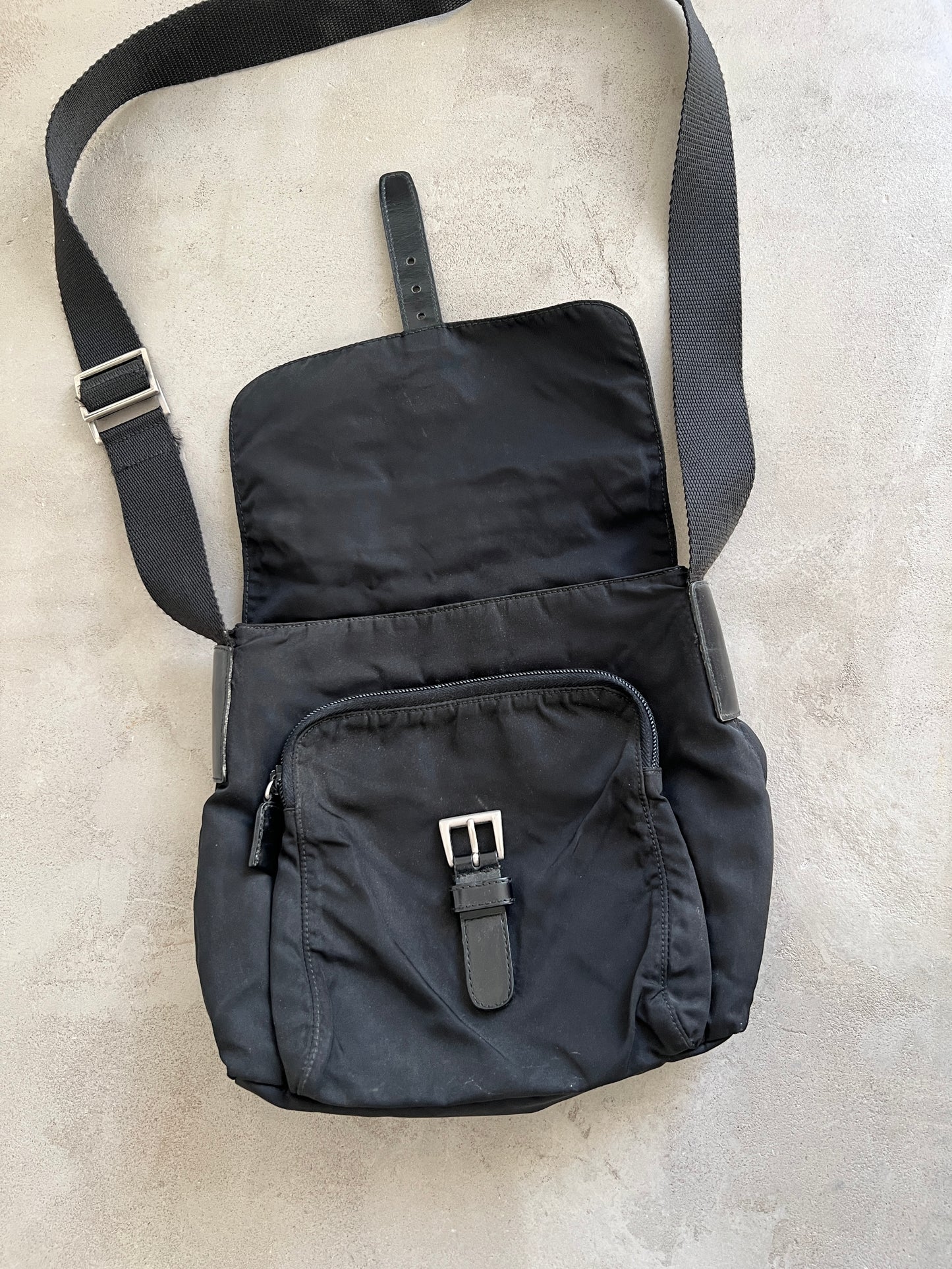 BLACK PRADA BAG - 2000S