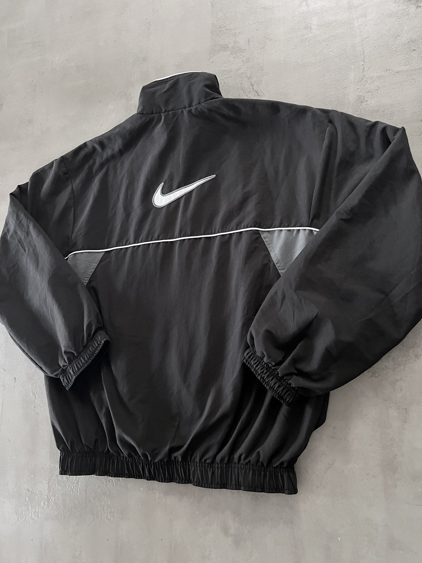 BLACK/GREY NIKE TRACK JACKET - 2000S - M