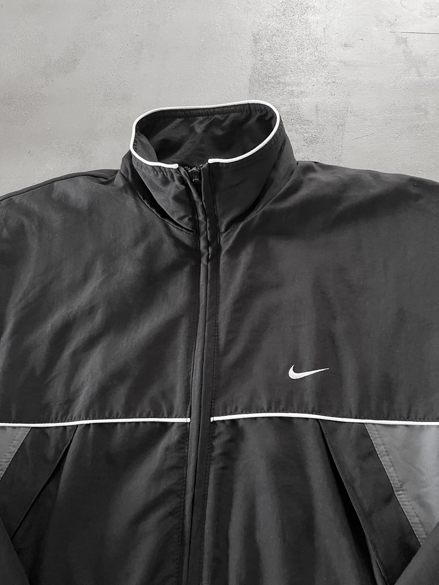 BLACK/GREY NIKE TRACK JACKET - 2000S - M