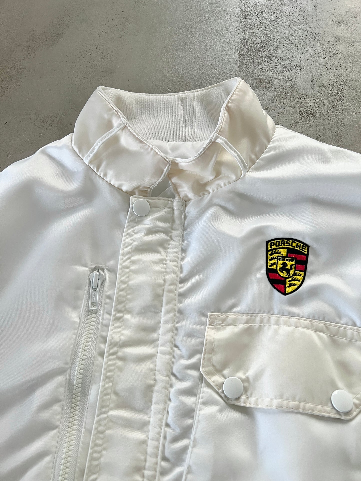 CREME/WHITE PORSCHE JACKET - 1990S - S/M
