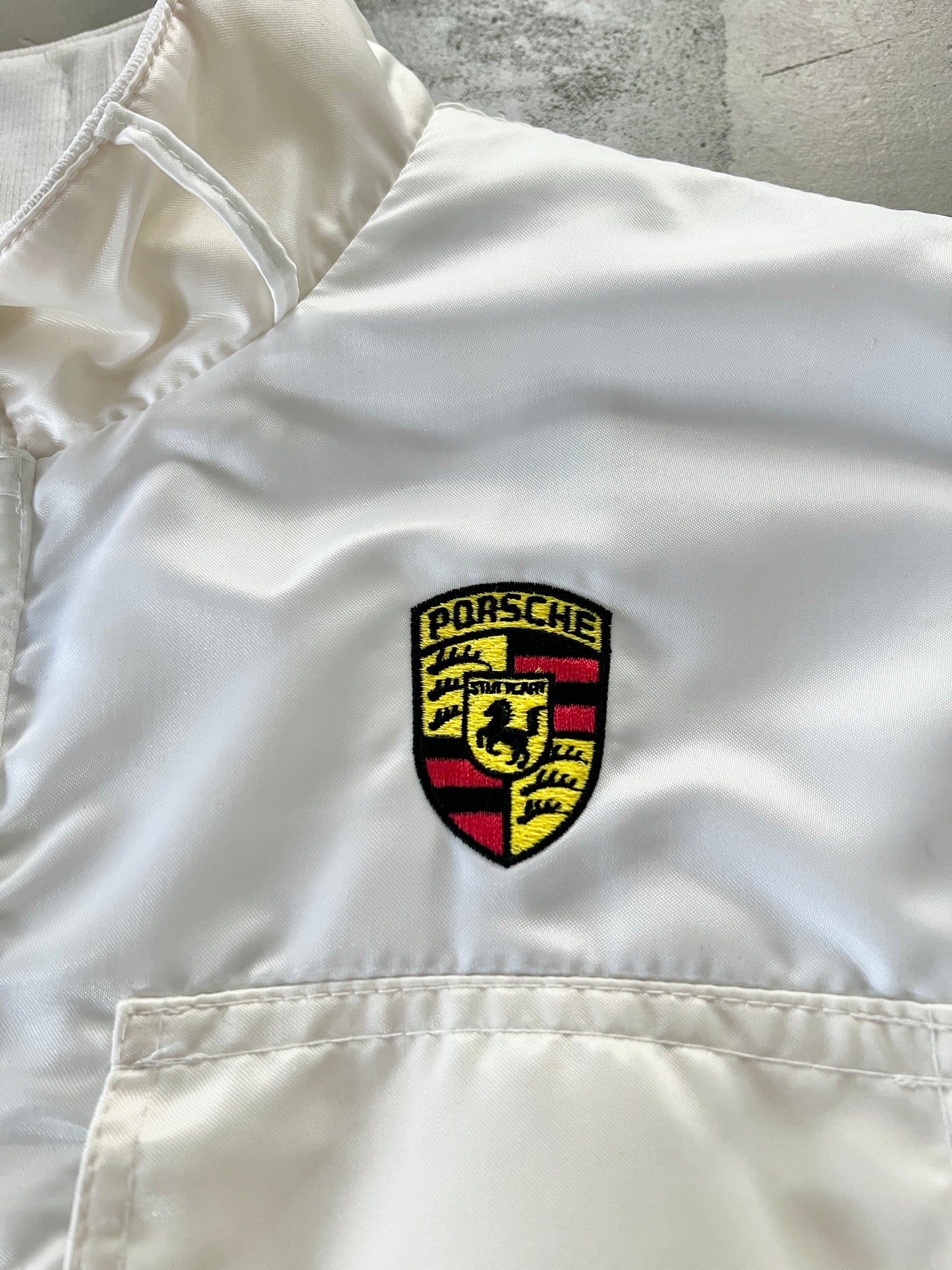 CREME/WHITE PORSCHE JACKET - 1990S - S/M