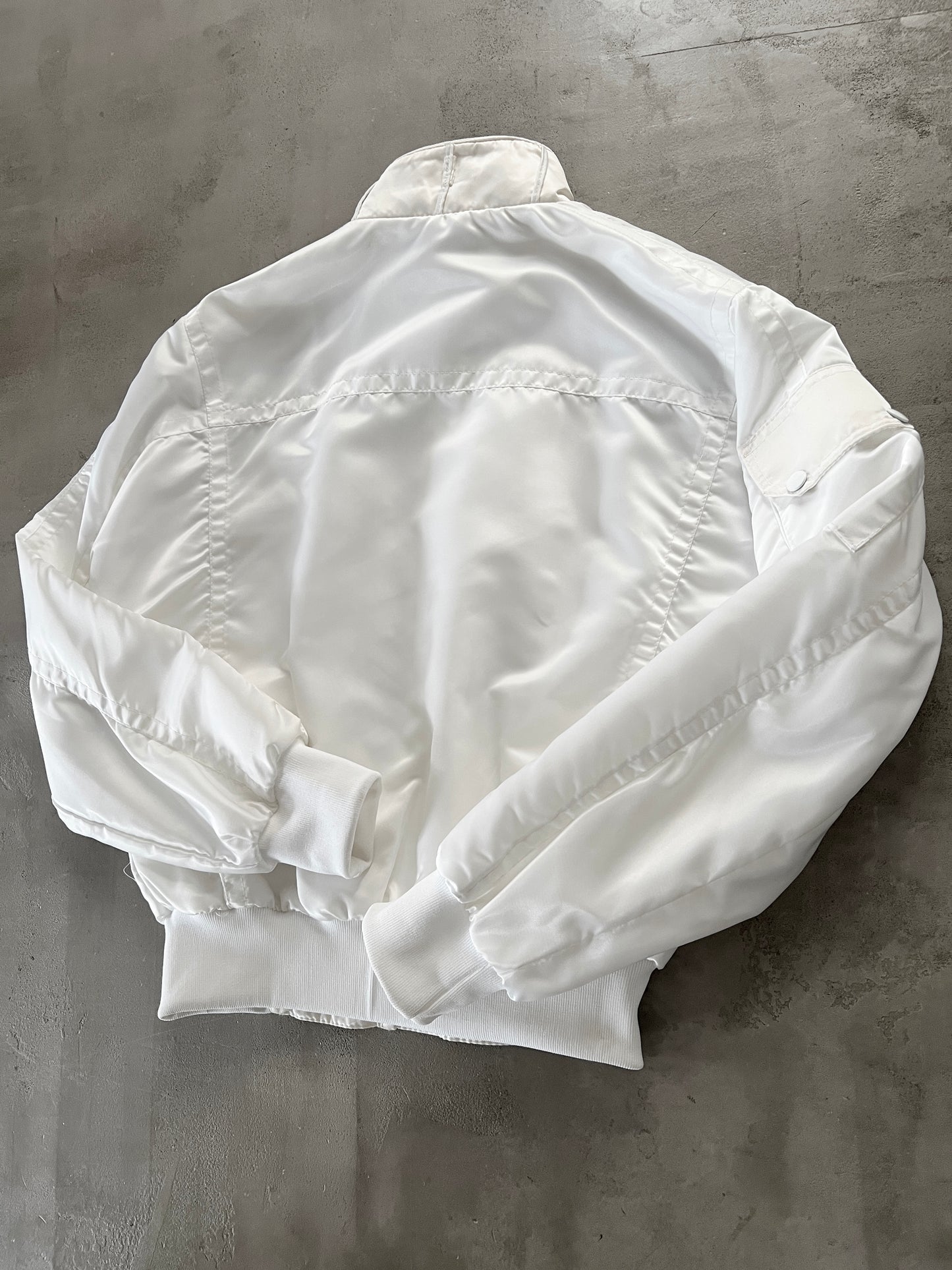 CREME/WHITE PORSCHE JACKET - 1990S - S/M