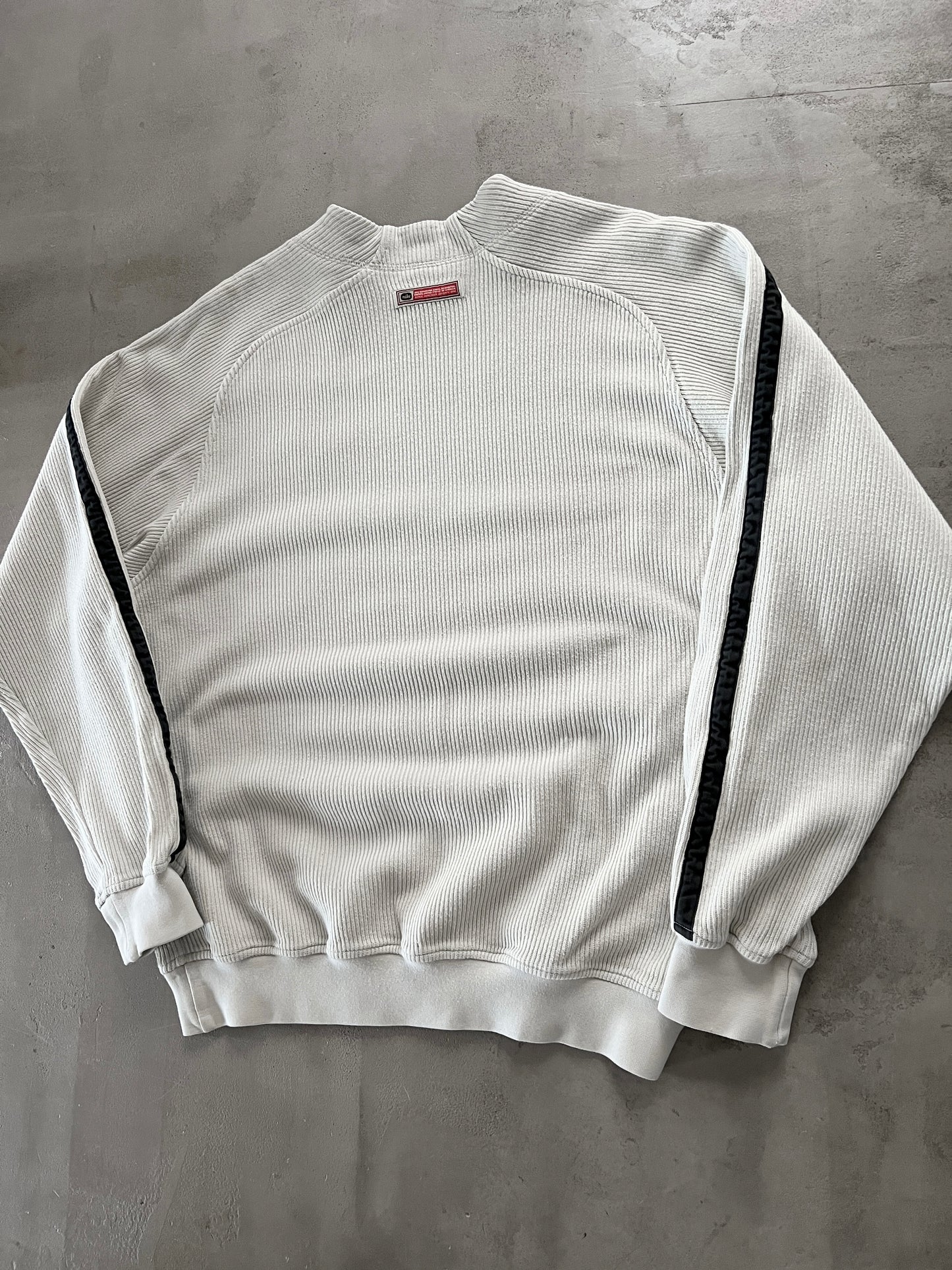 CREME NIKE KNIT SWEATER - 2000S - M
