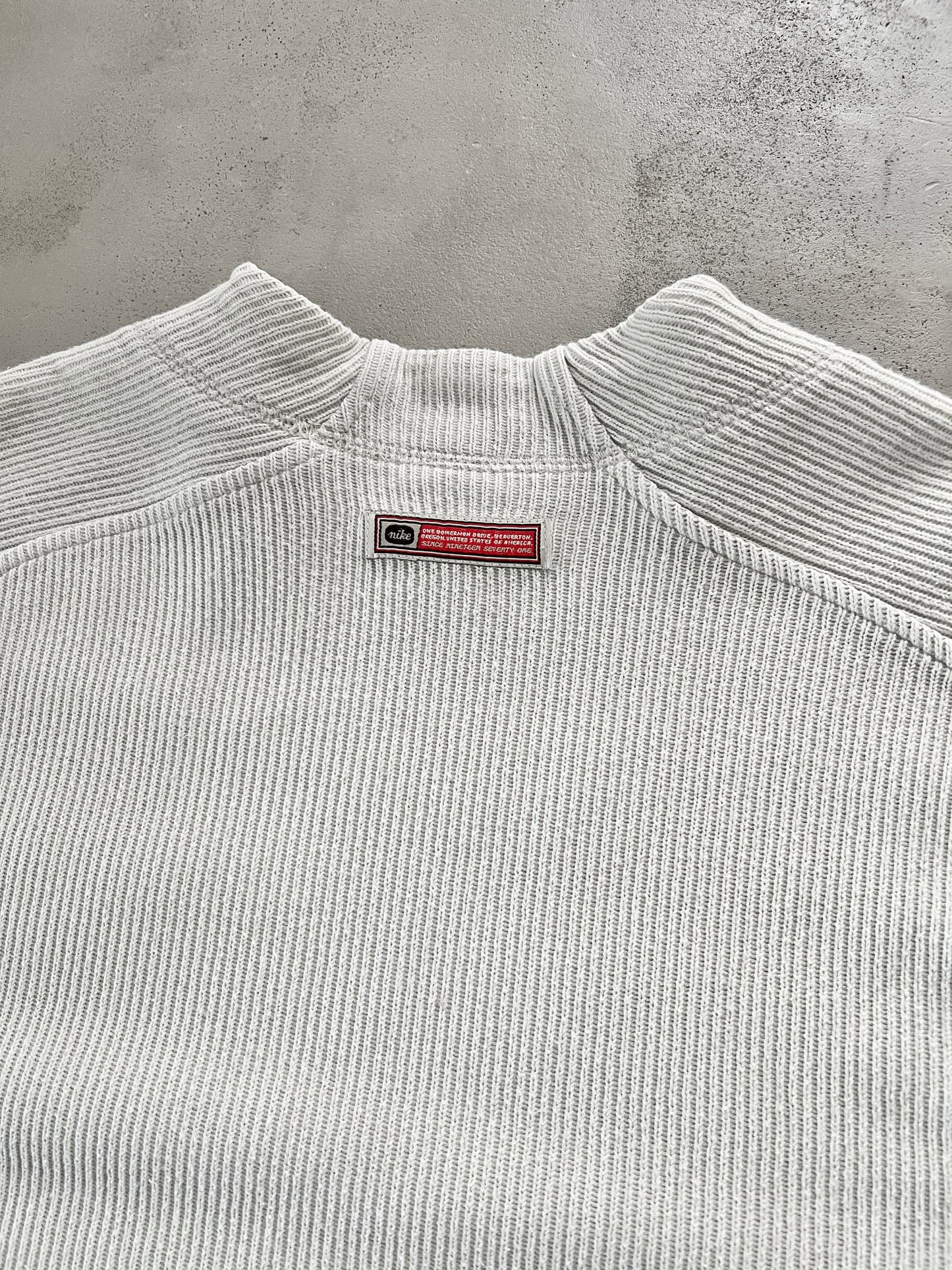 CREME NIKE KNIT SWEATER - 2000S - M