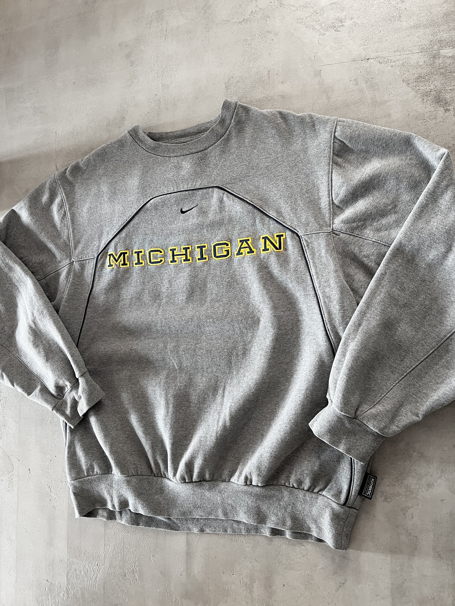 GREY MICHIGAN STATE NIKE SWEATER - 1990S - XL/L