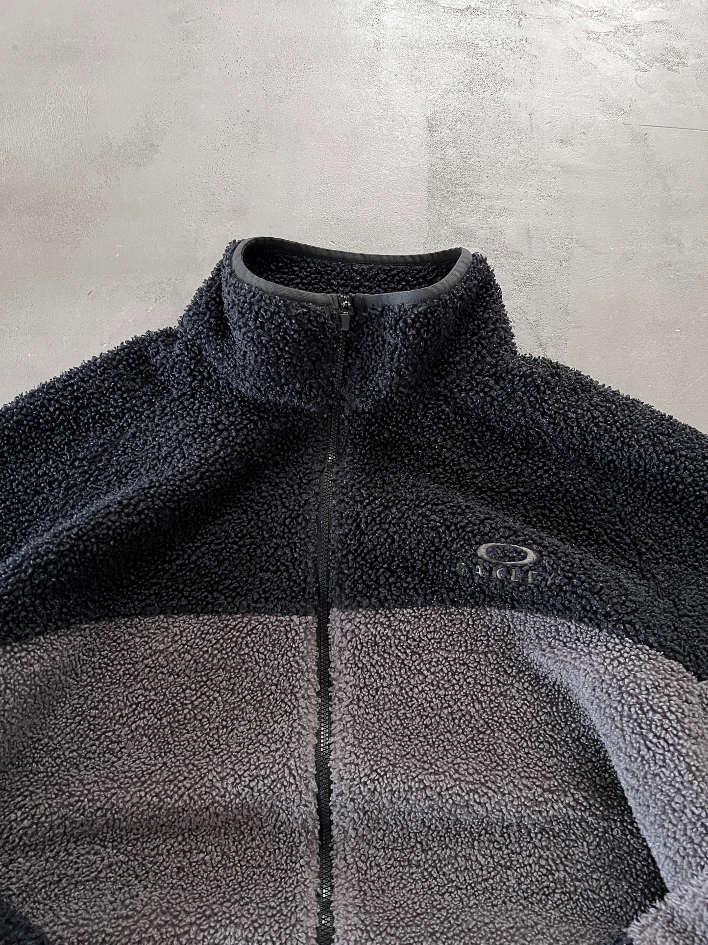 GREY/BLACK OAKLEY FLEECE JACKET - 2000S - M