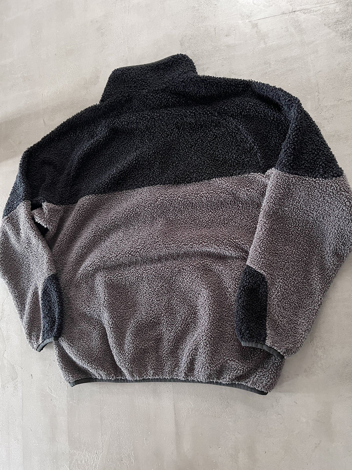 GREY/BLACK OAKLEY FLEECE JACKET - 2000S - M