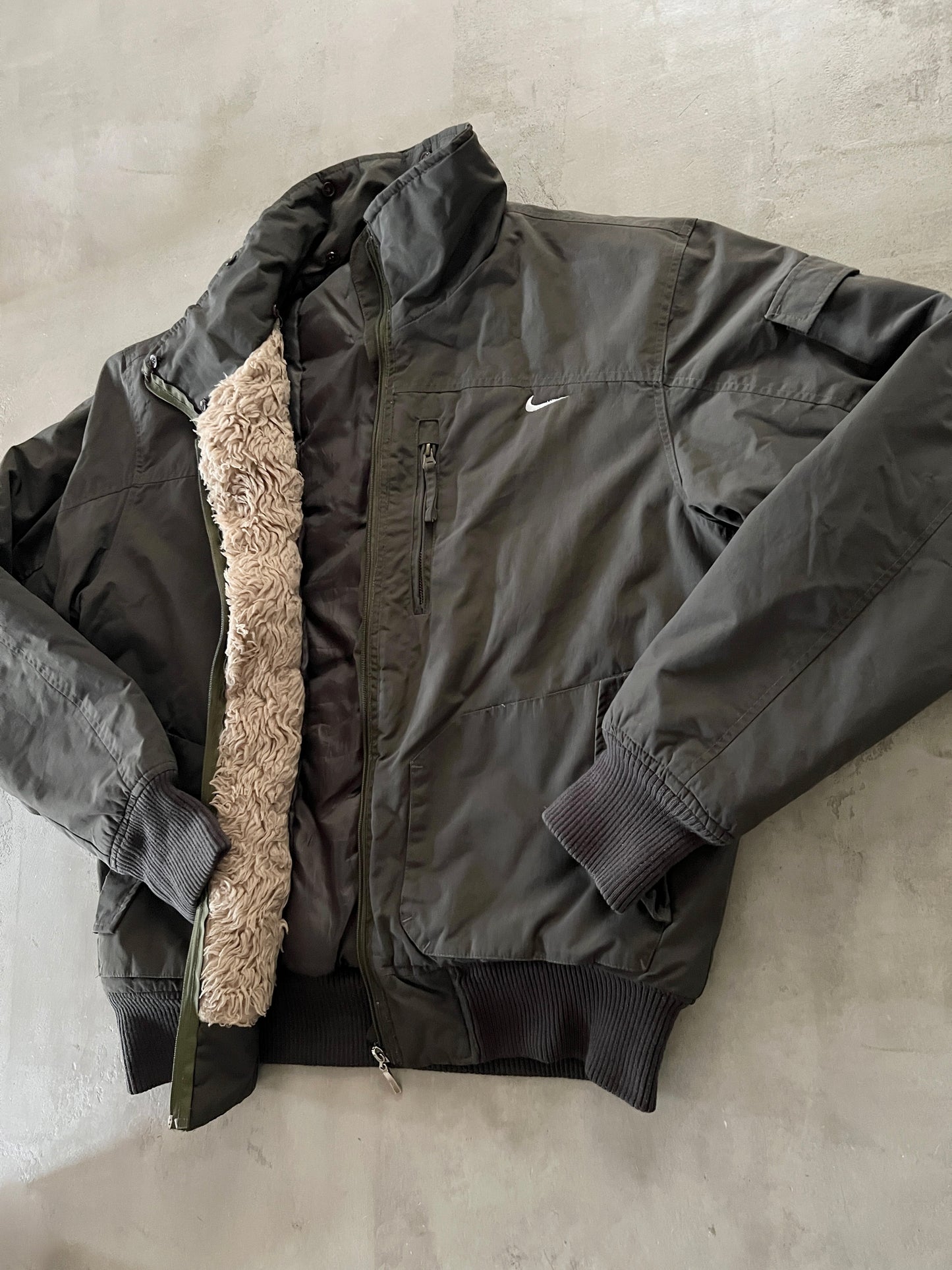 DARK OLIVE NIKE ACG FUR JACKET - 2000S - L/XL