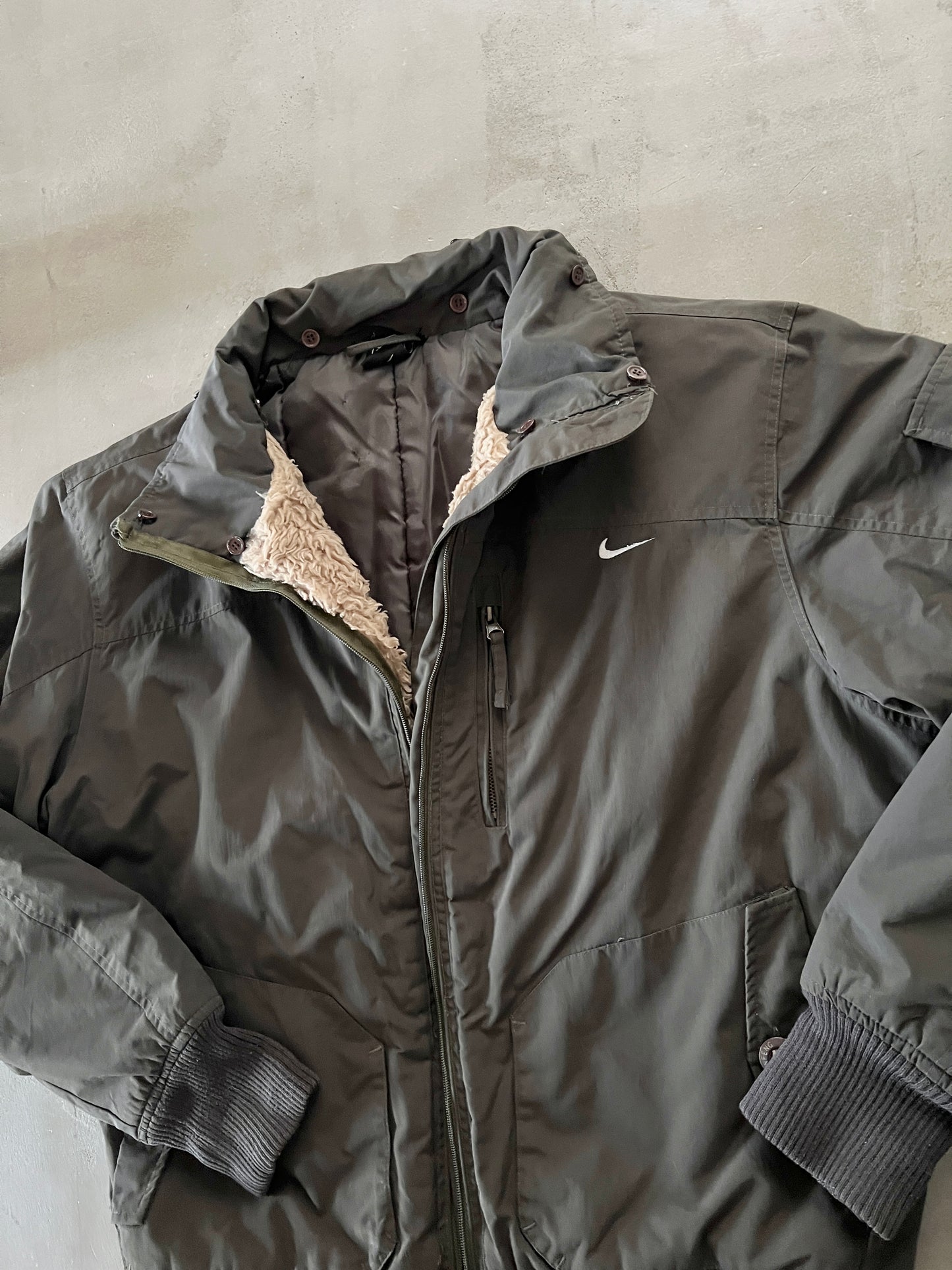 DARK OLIVE NIKE ACG FUR JACKET - 2000S - L/XL