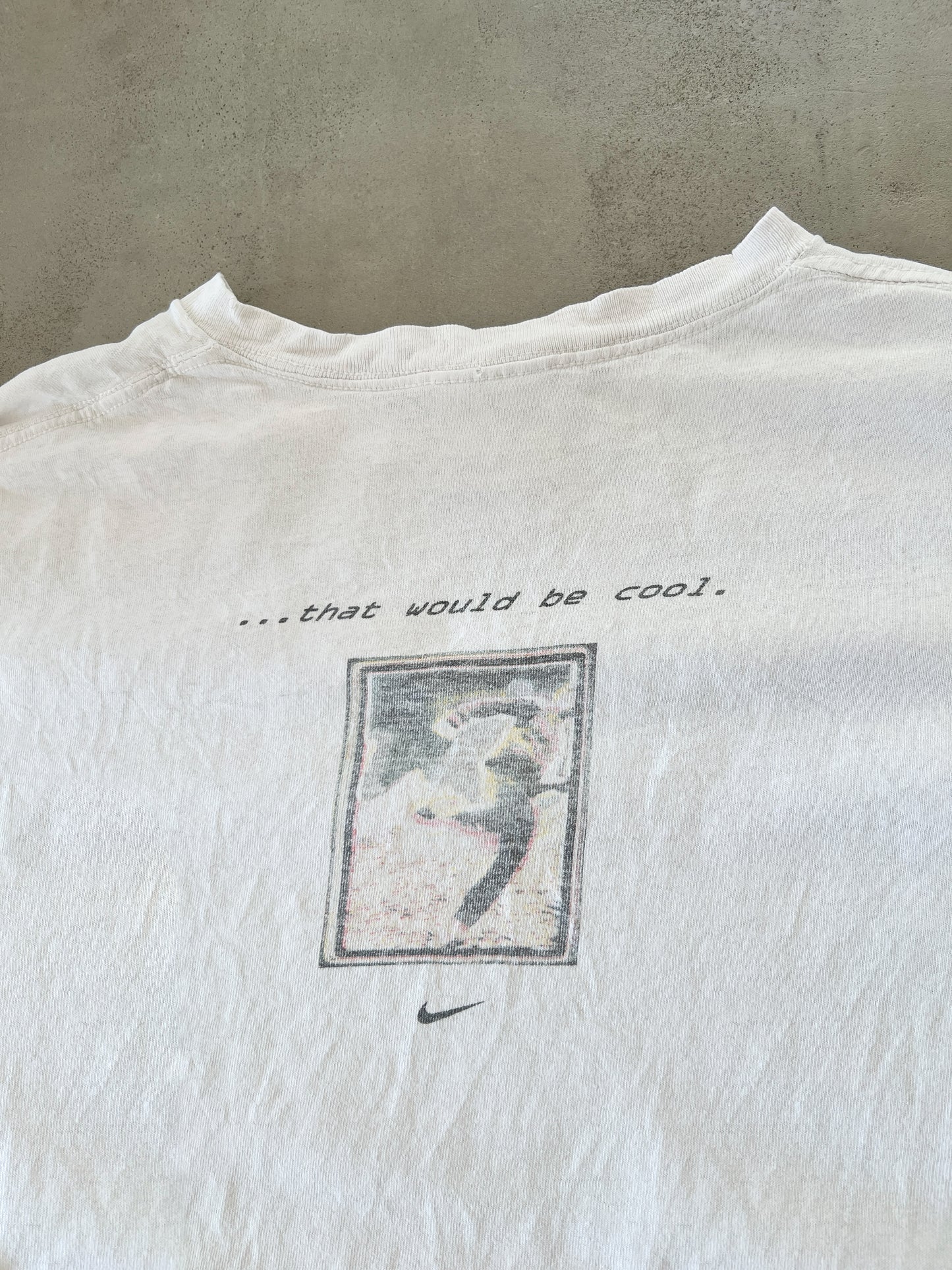 WHITE NIKE RUNNING TEE - 1990S - L