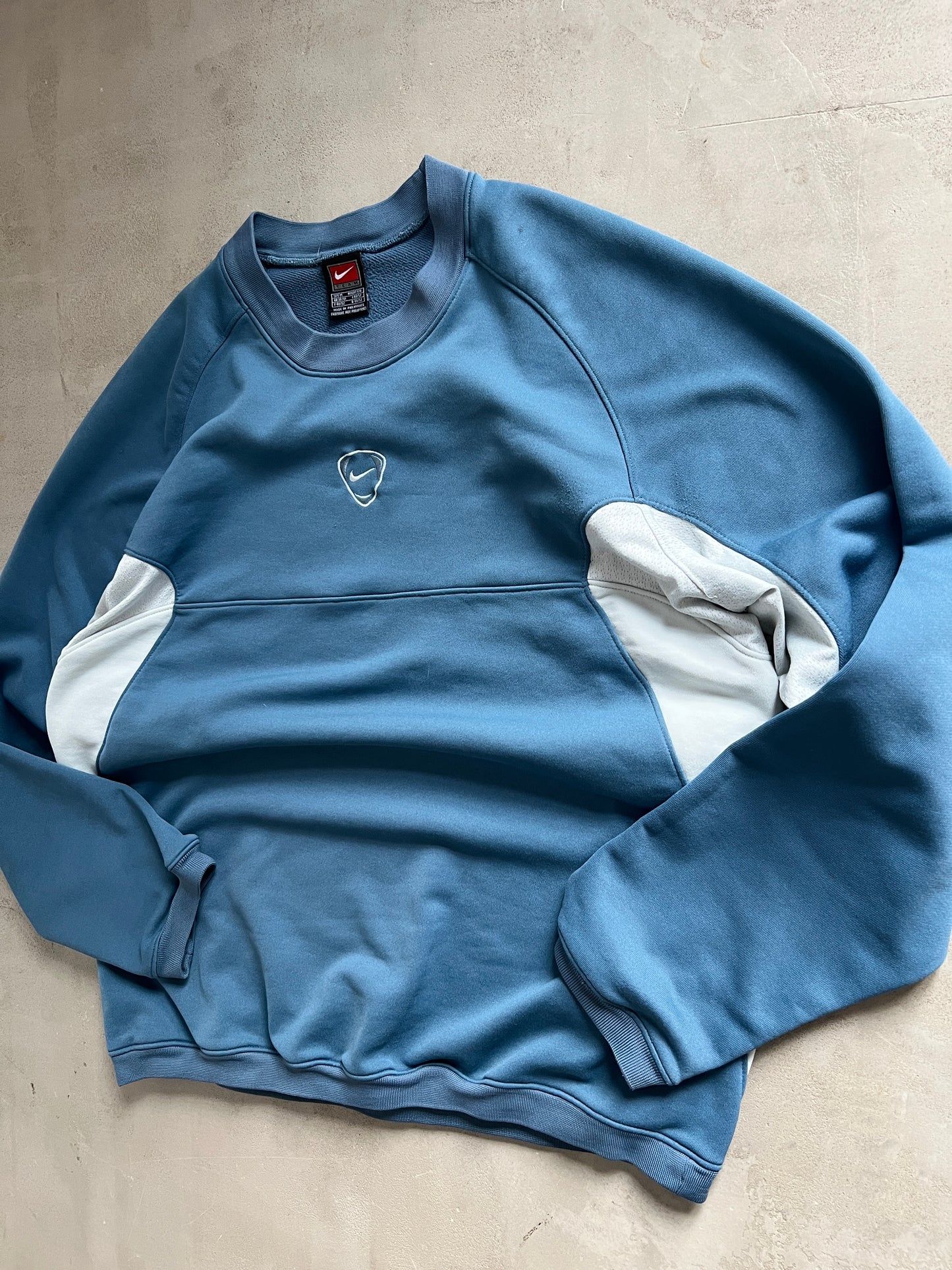 SLATE BLUE NIKE SWEATER - 2000S - L