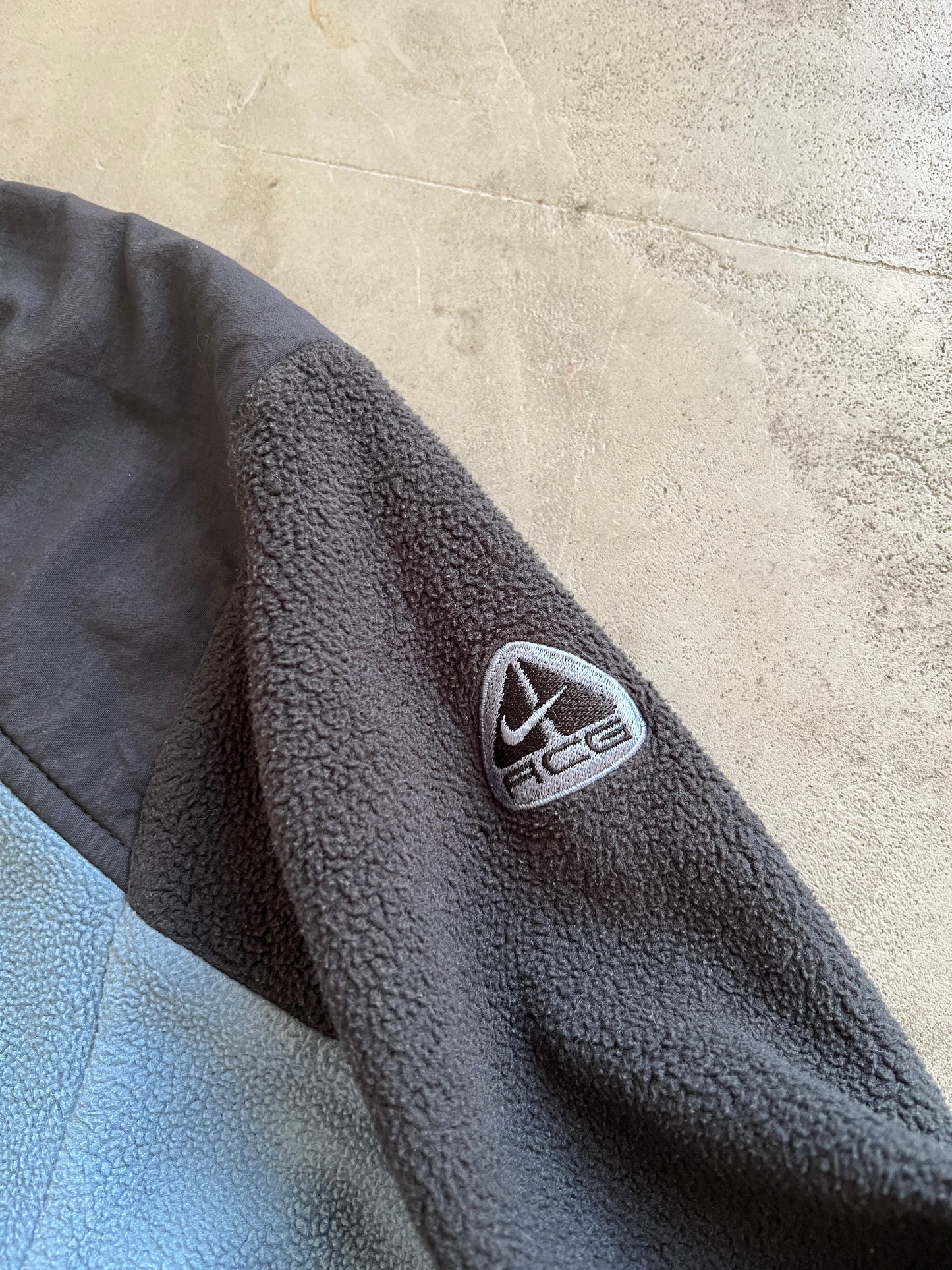 SLATE BLUE/GREY NIKE ACG FLEECE - 2000S - L/XL