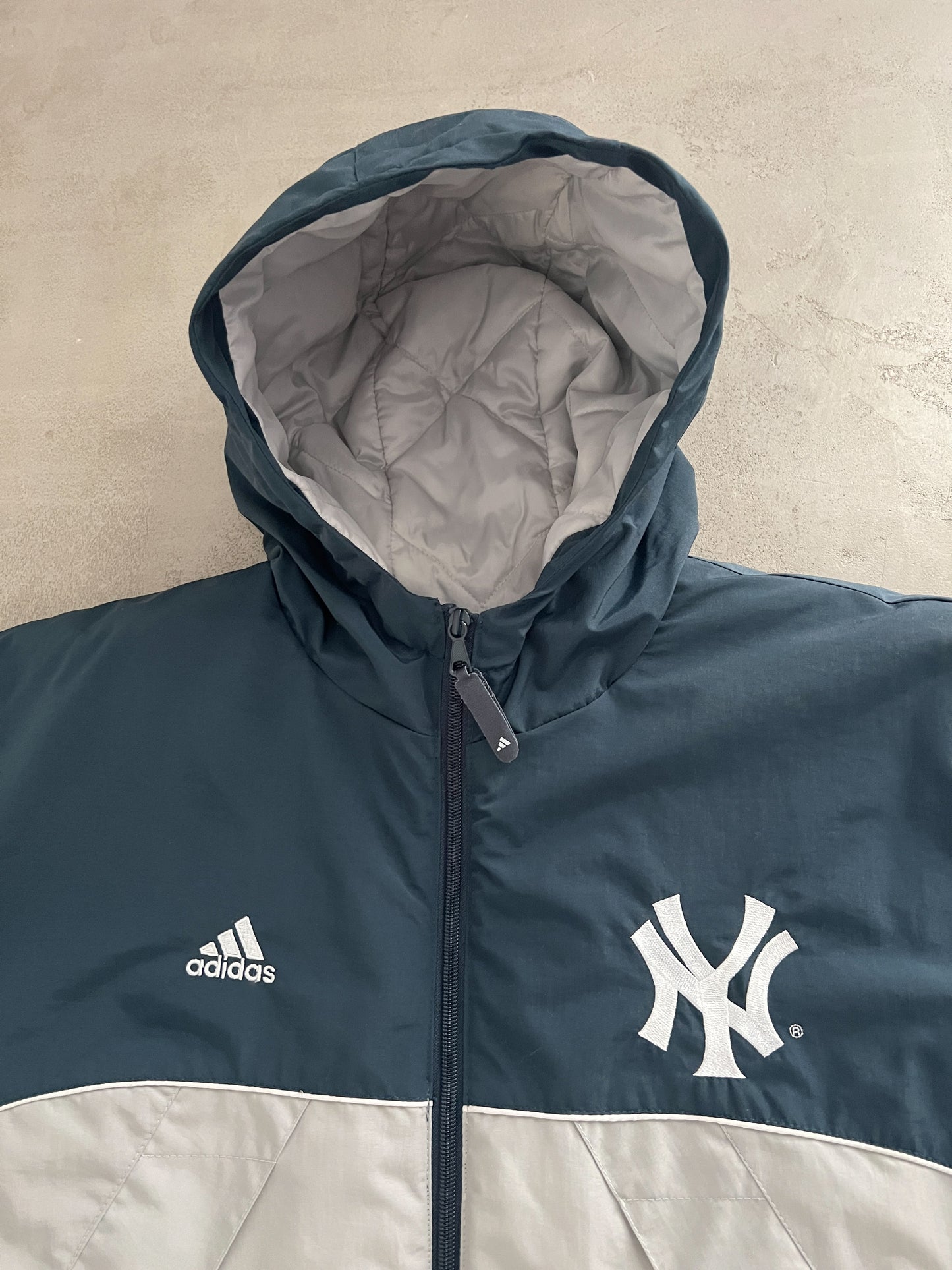 NAVY/GREY YANKEES COAT - 2000S - M