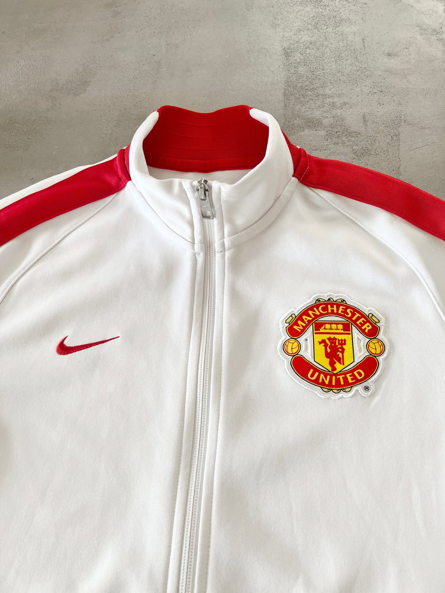 WHITE MANCHESTER UNITED TRACK JACKET - 2000S - M/L