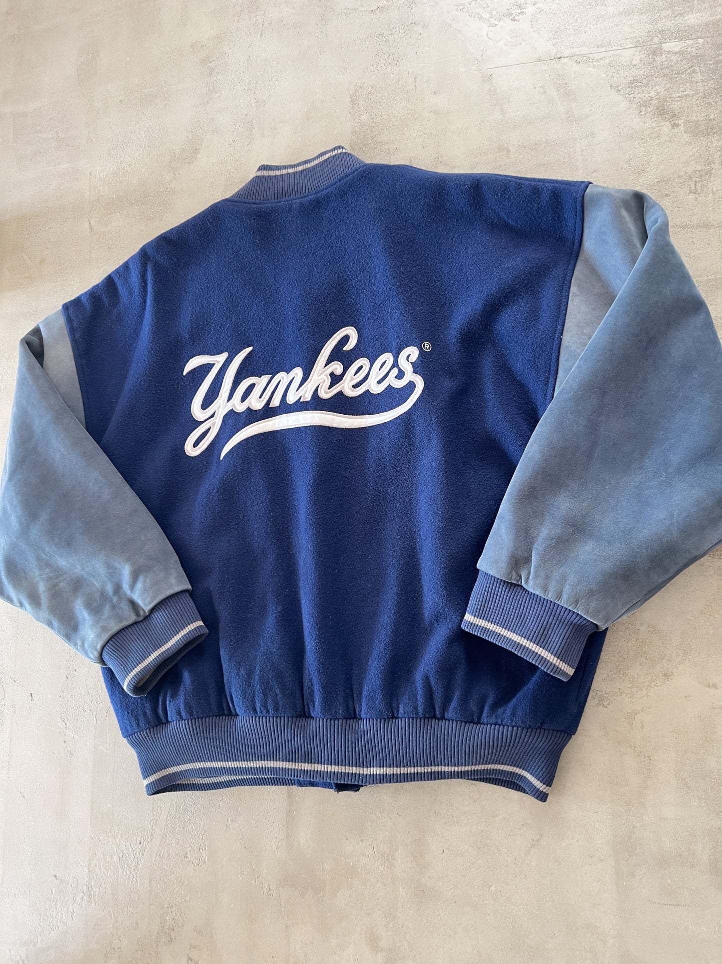 NAVY YANKEES LEATHER JACKET - 1990S - L