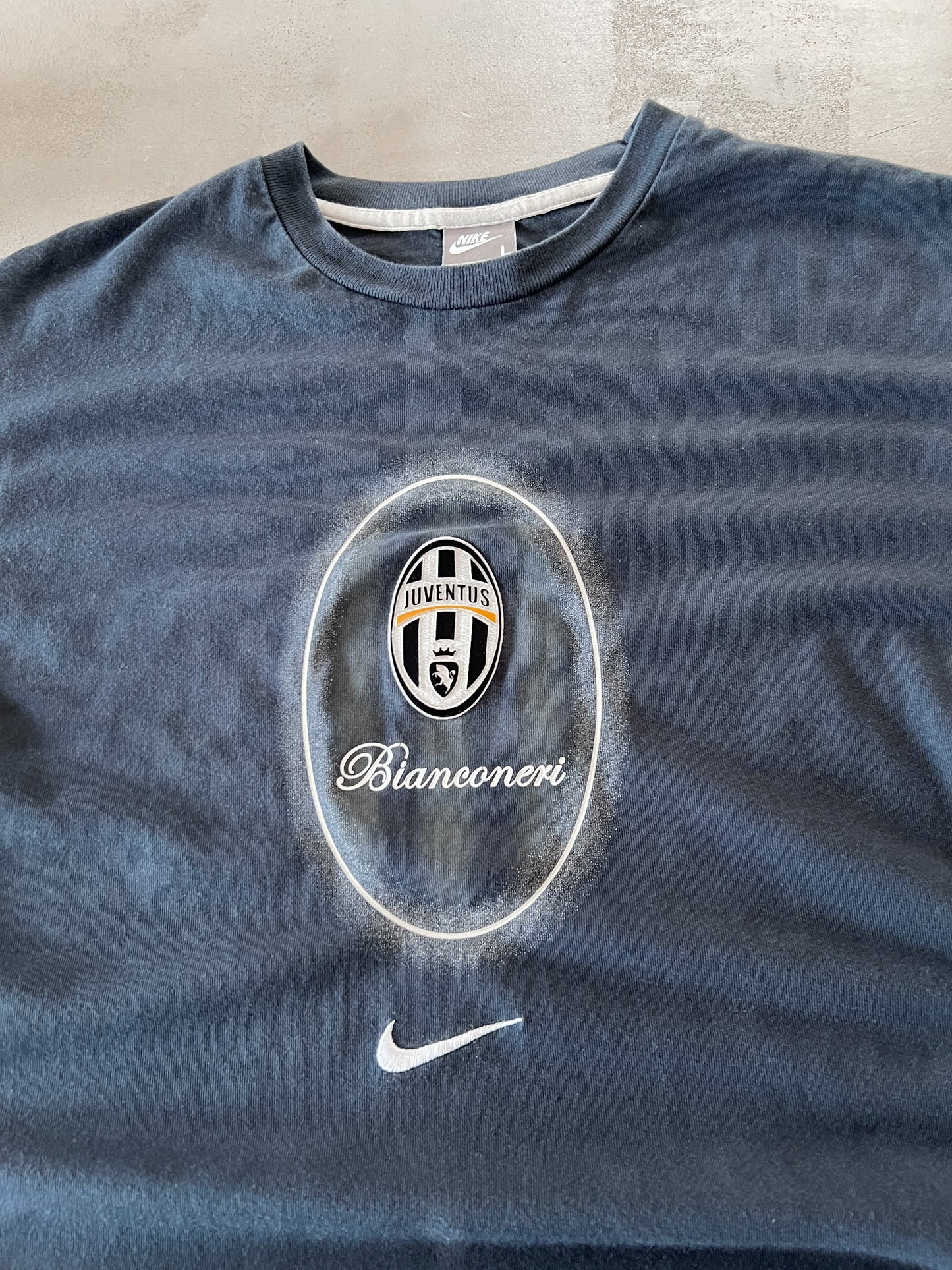 BLACK FC JUVENTUS NIKE TEE - 2000S - L