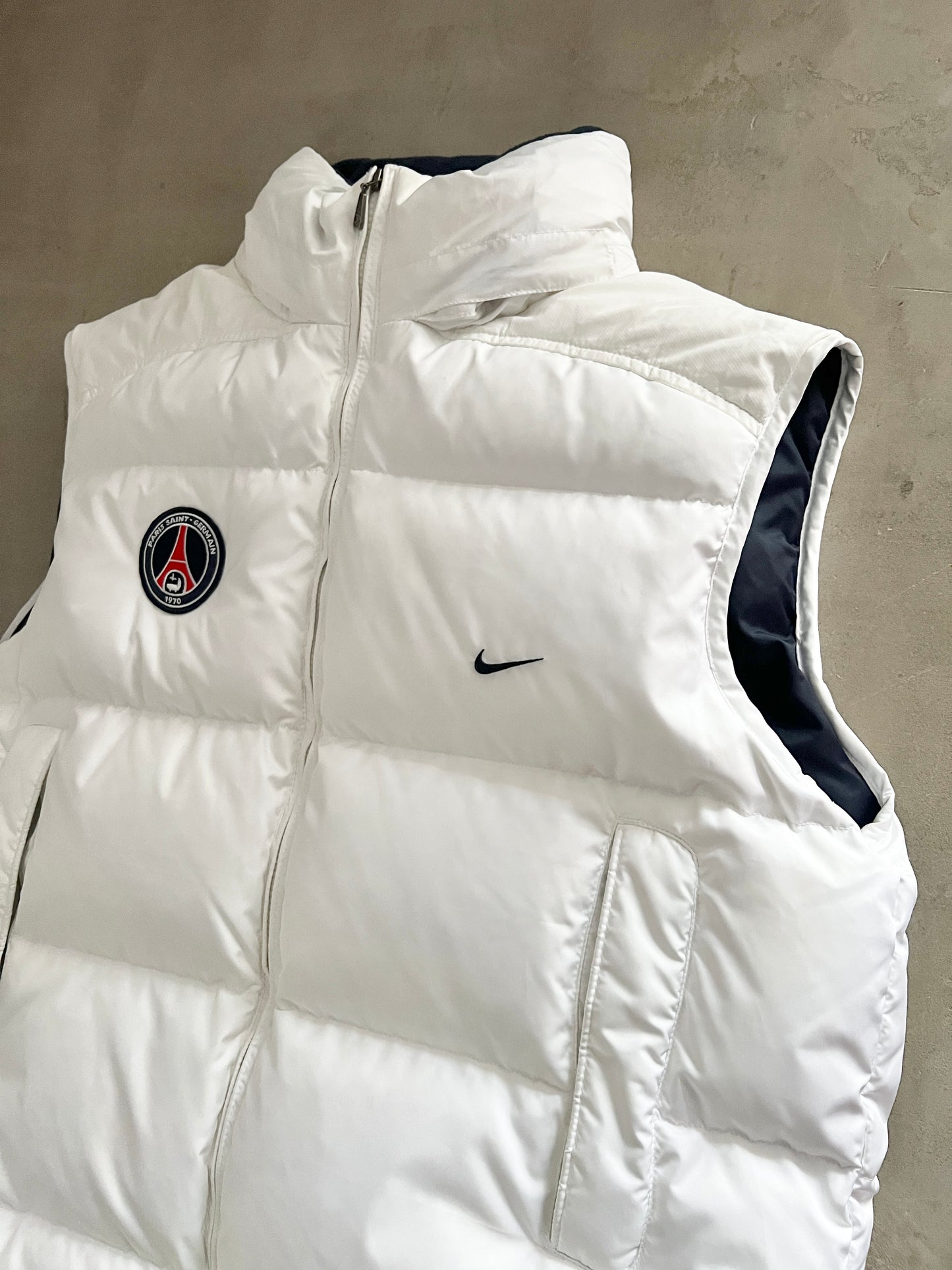 WHITE PSG NIKE PUFFER VEST - 2000S - L