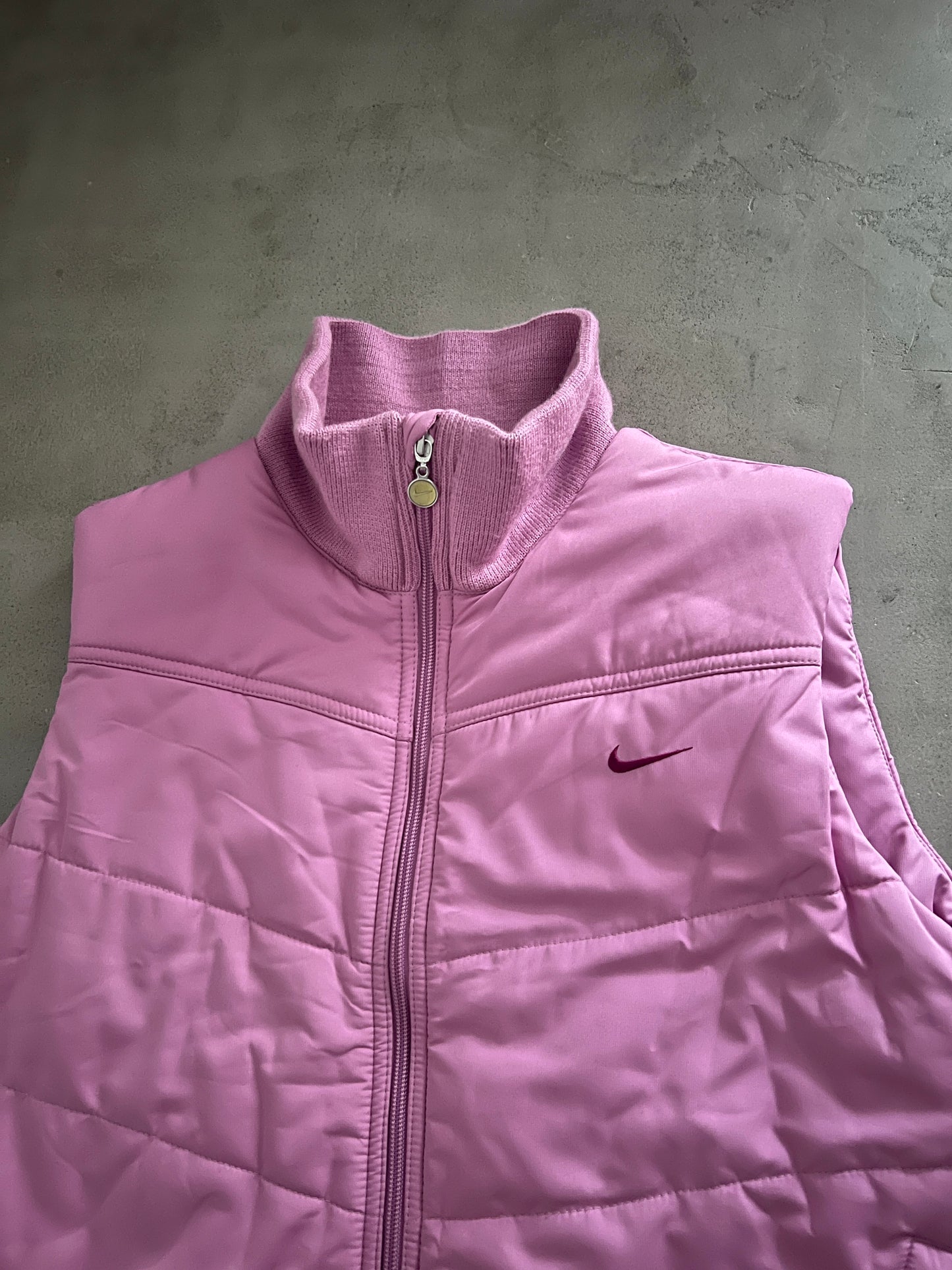 PINK NIKE PUFFER VEST - 2000S - WOMENS M/S