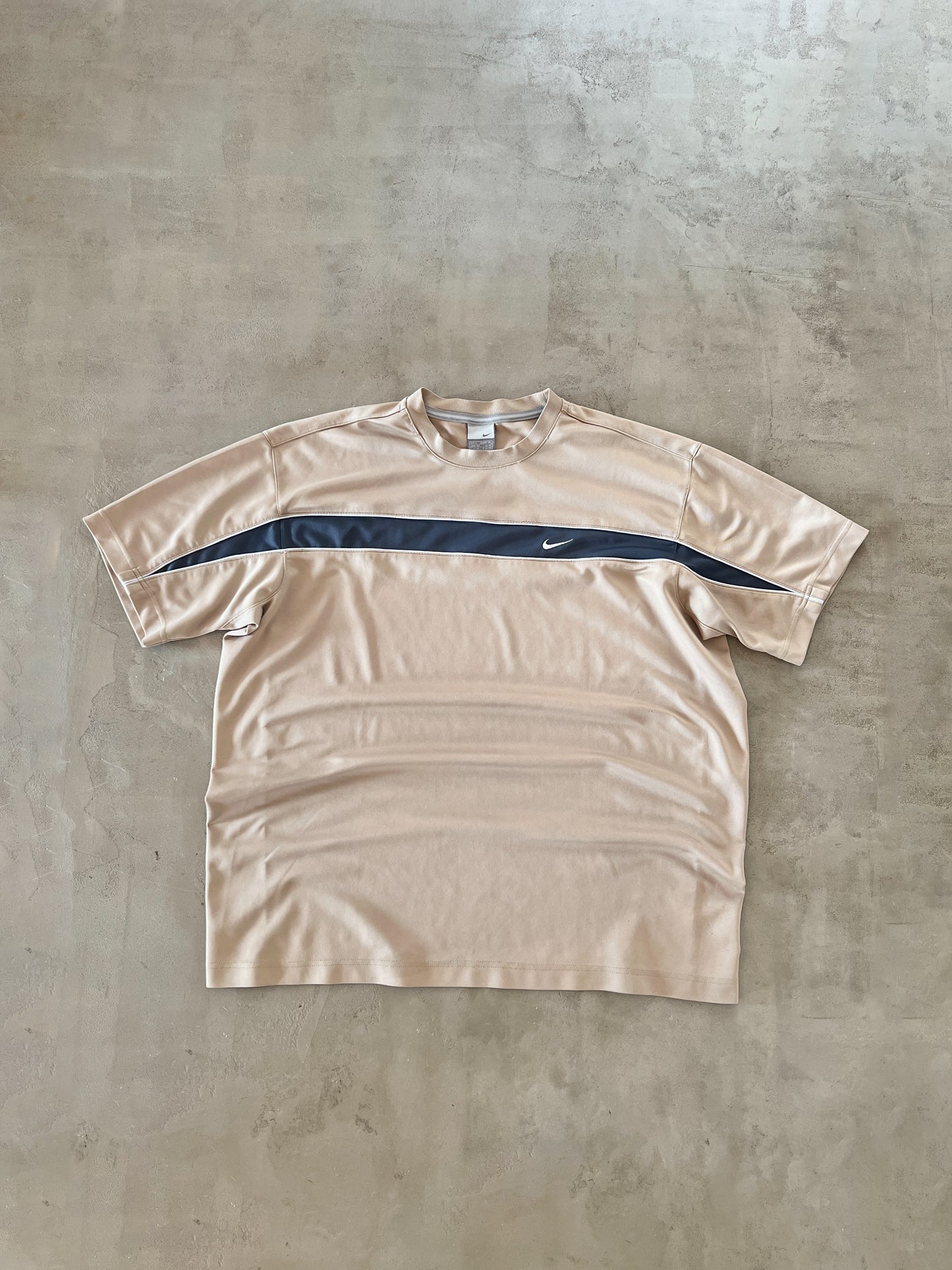 BEIGE NIKE SPORTS TEE - 2000S - XL