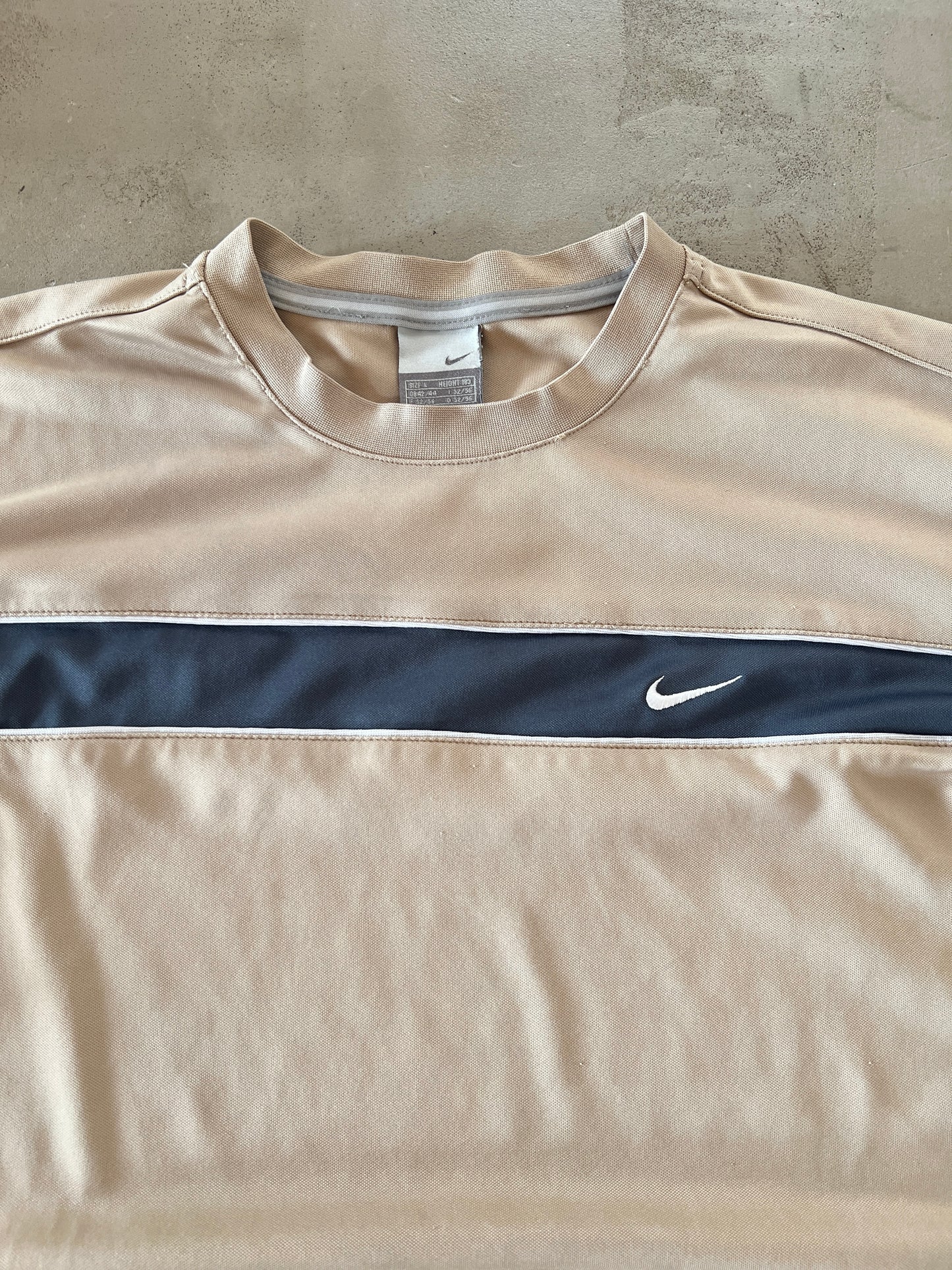 BEIGE NIKE SPORTS TEE - 2000S - XL
