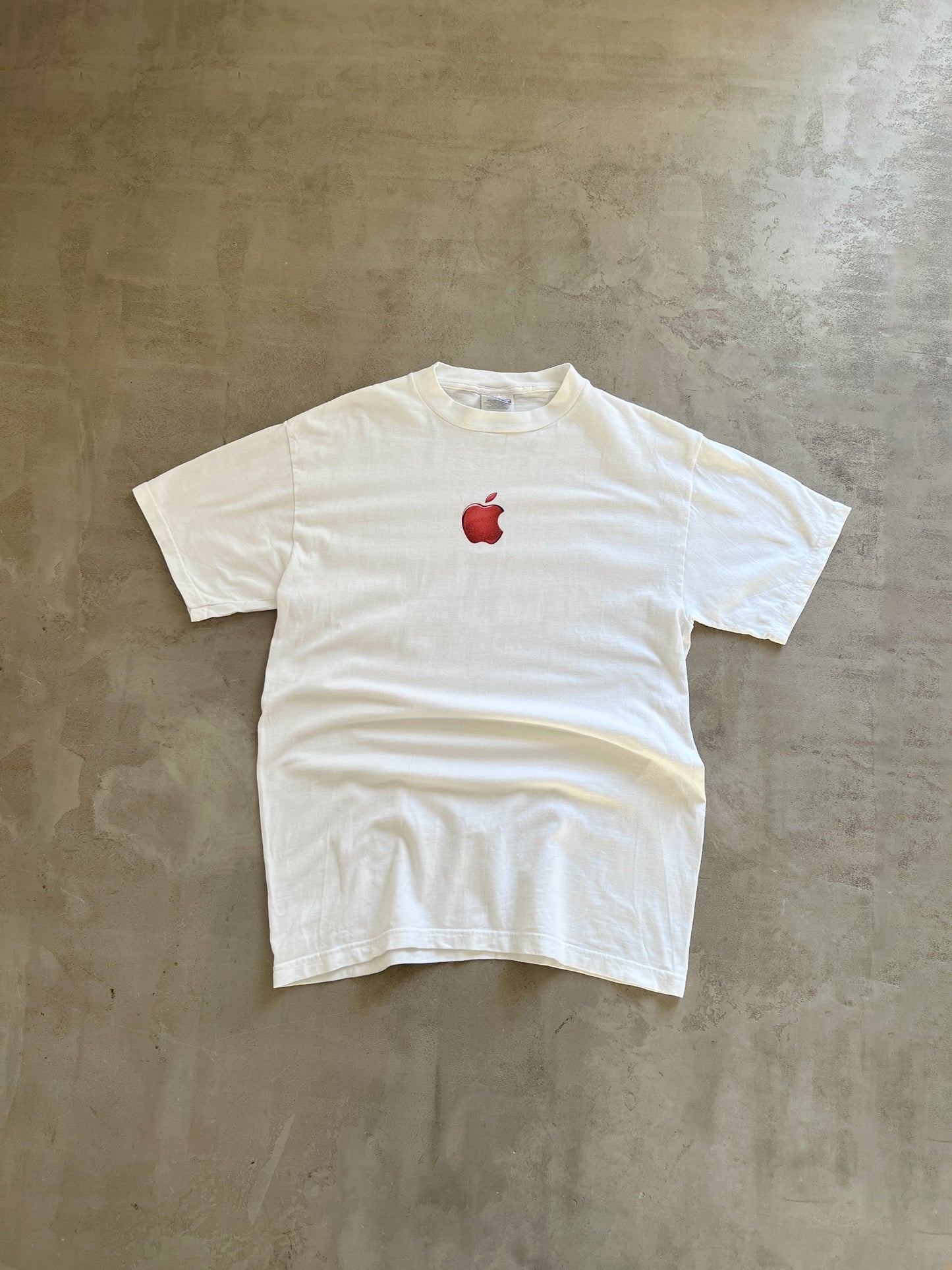 WHITE APPLE TEE - 1990S - M