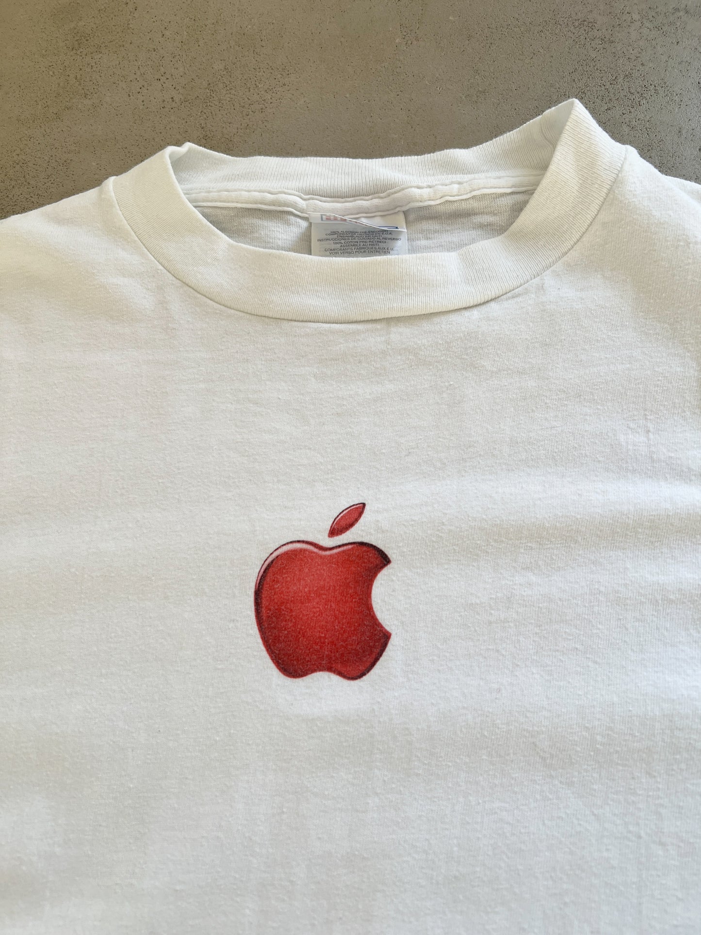 WHITE APPLE TEE - 1990S - M