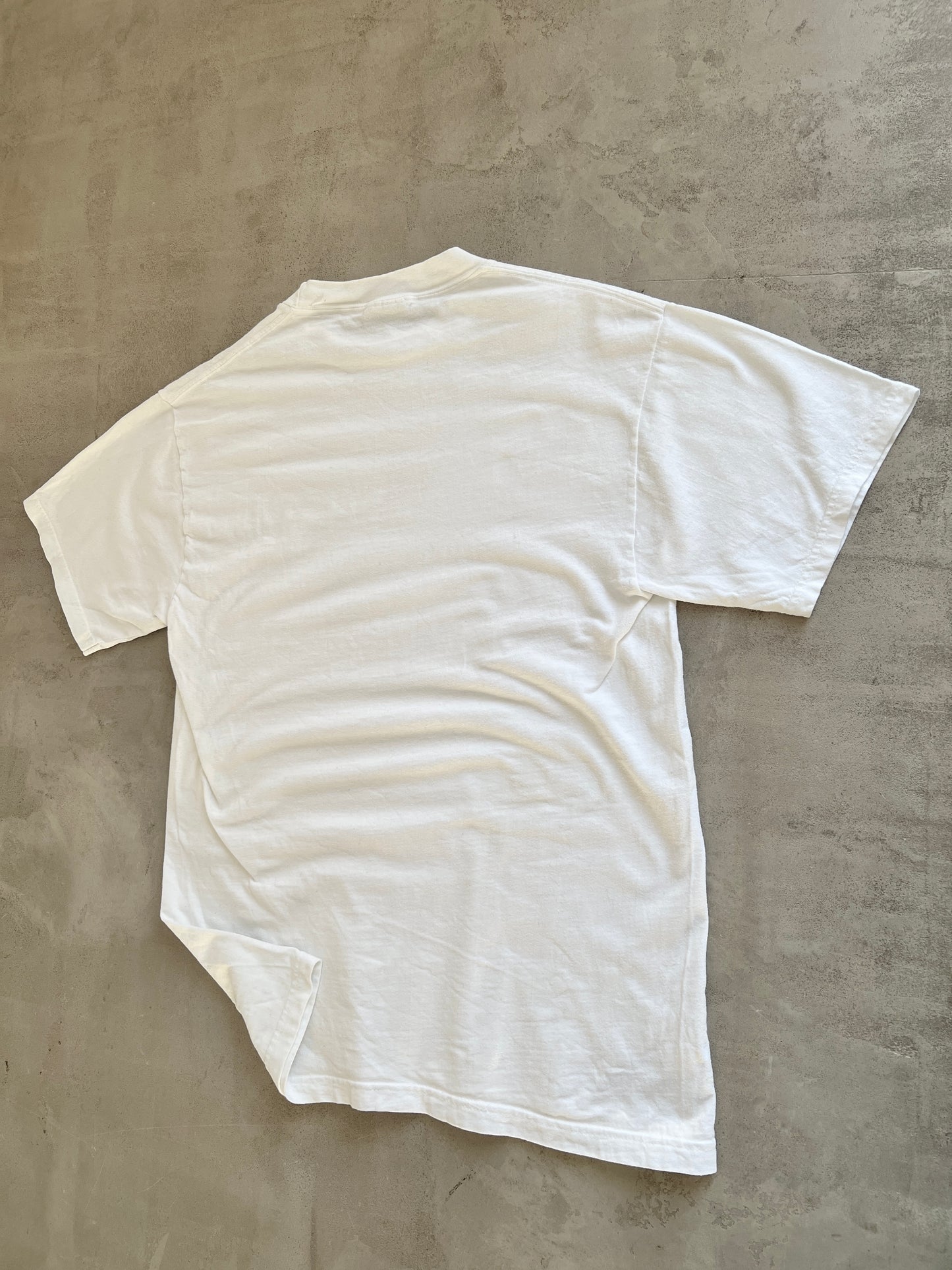 WHITE APPLE TEE - 1990S - M