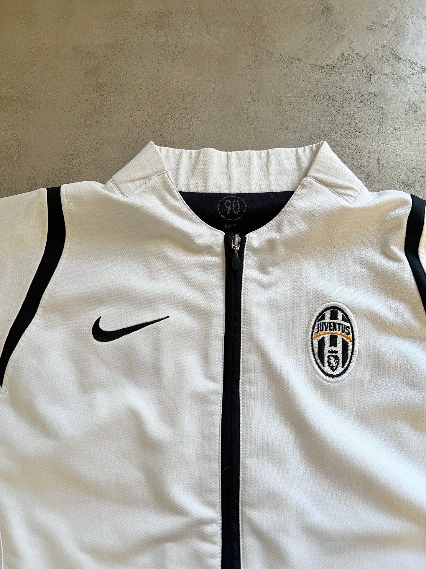 WHITE JUVENTUS FC NIKE TRACK JACKET - 2000S - M