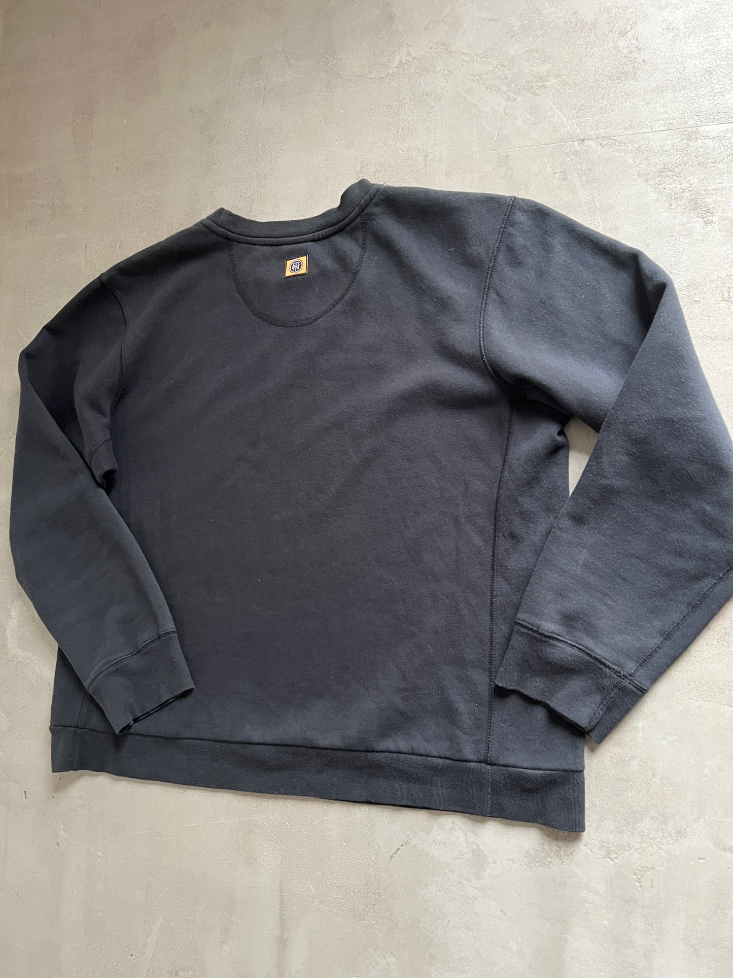 BLACK NIKE TOWN BERLIN SWEATER - 2000S - L